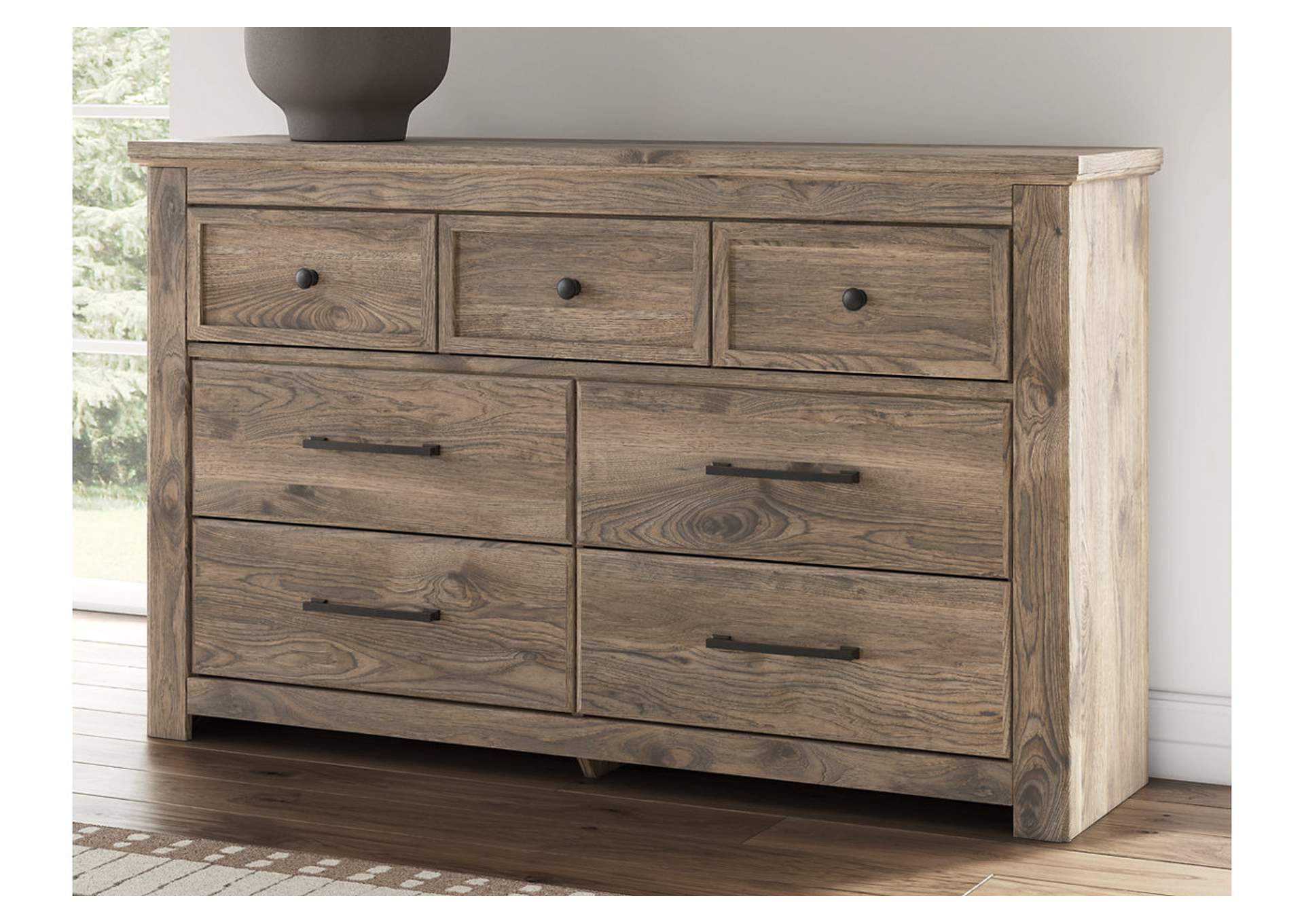 Keithland King Panel Bed with Dresser image 6