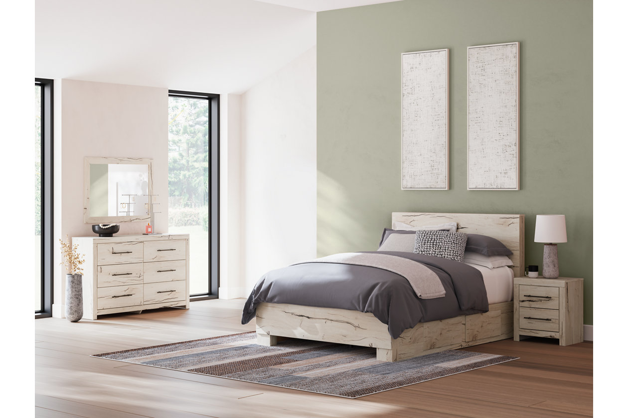 Lawroy Queen Panel Bed with Mirrored Dresser and Nightstand