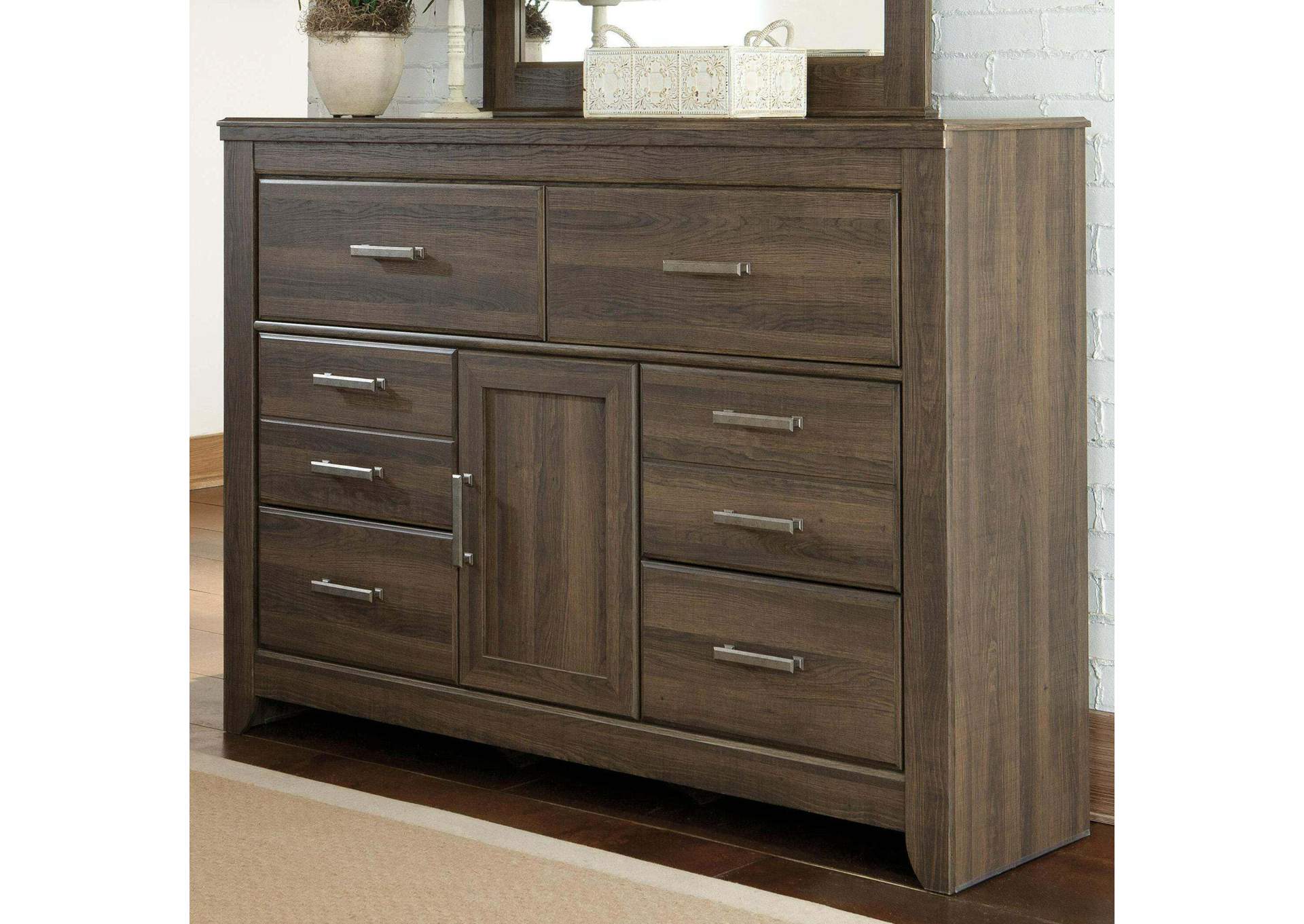 Juararo Dresser image 2