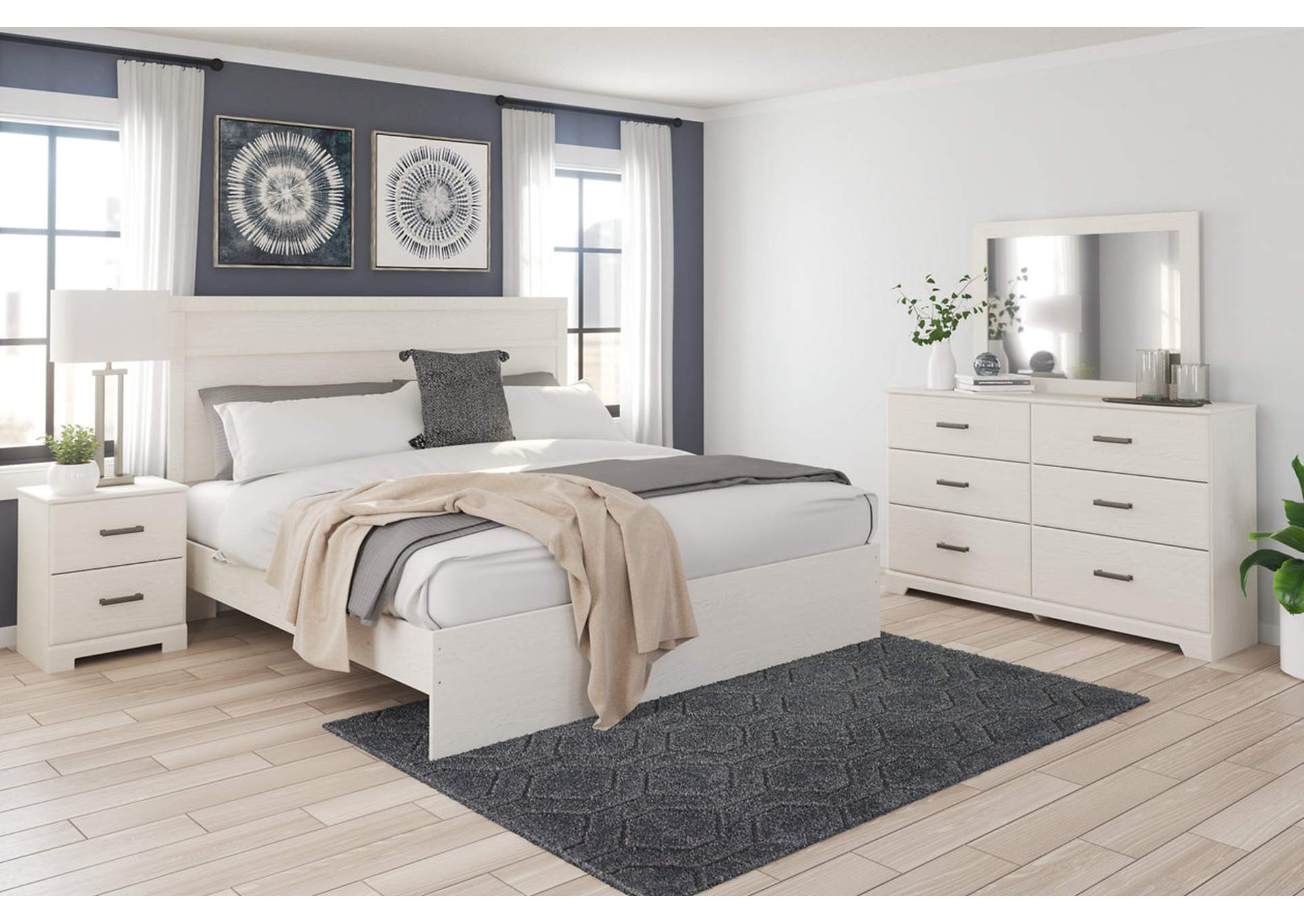 Stelsie King Panel Bed with Mirrored Dresser and Nightstand image 10