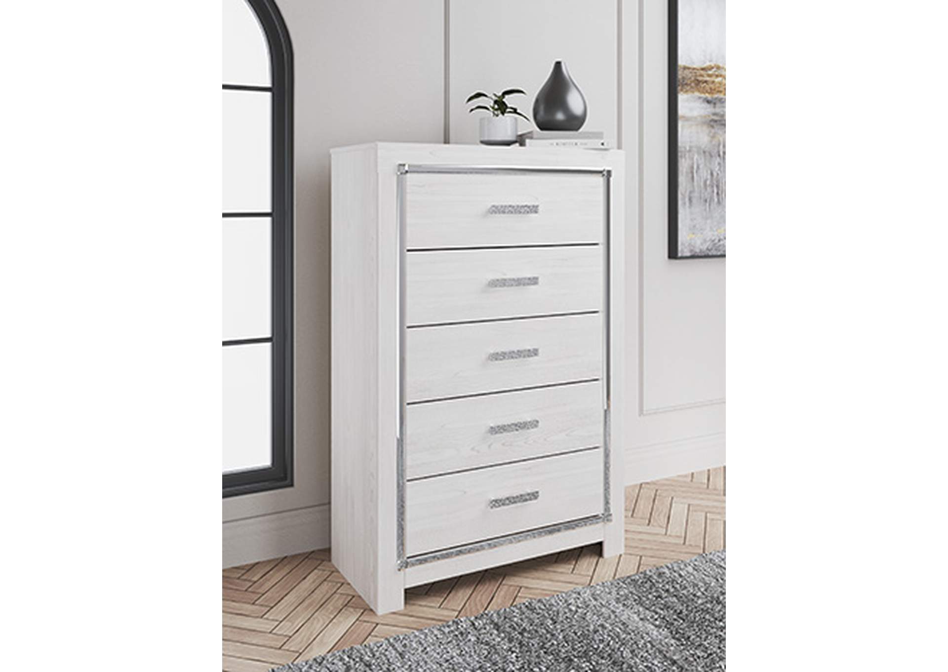 Altyra Chest of Drawers image 8