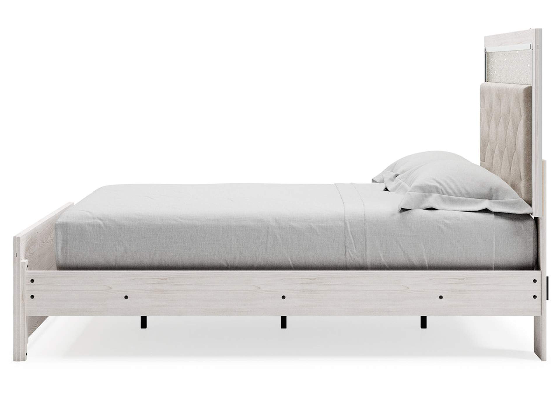 Altyra Queen Panel Bed