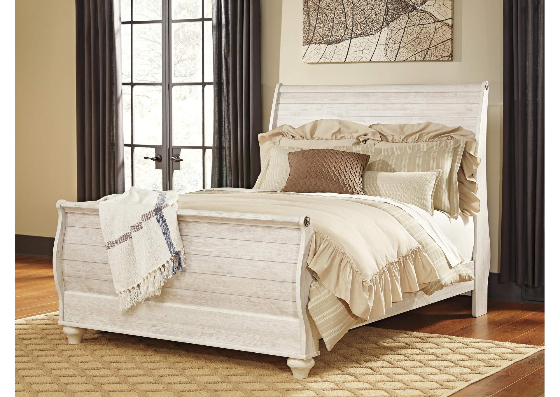 Willowton Queen Sleigh Bed image 2