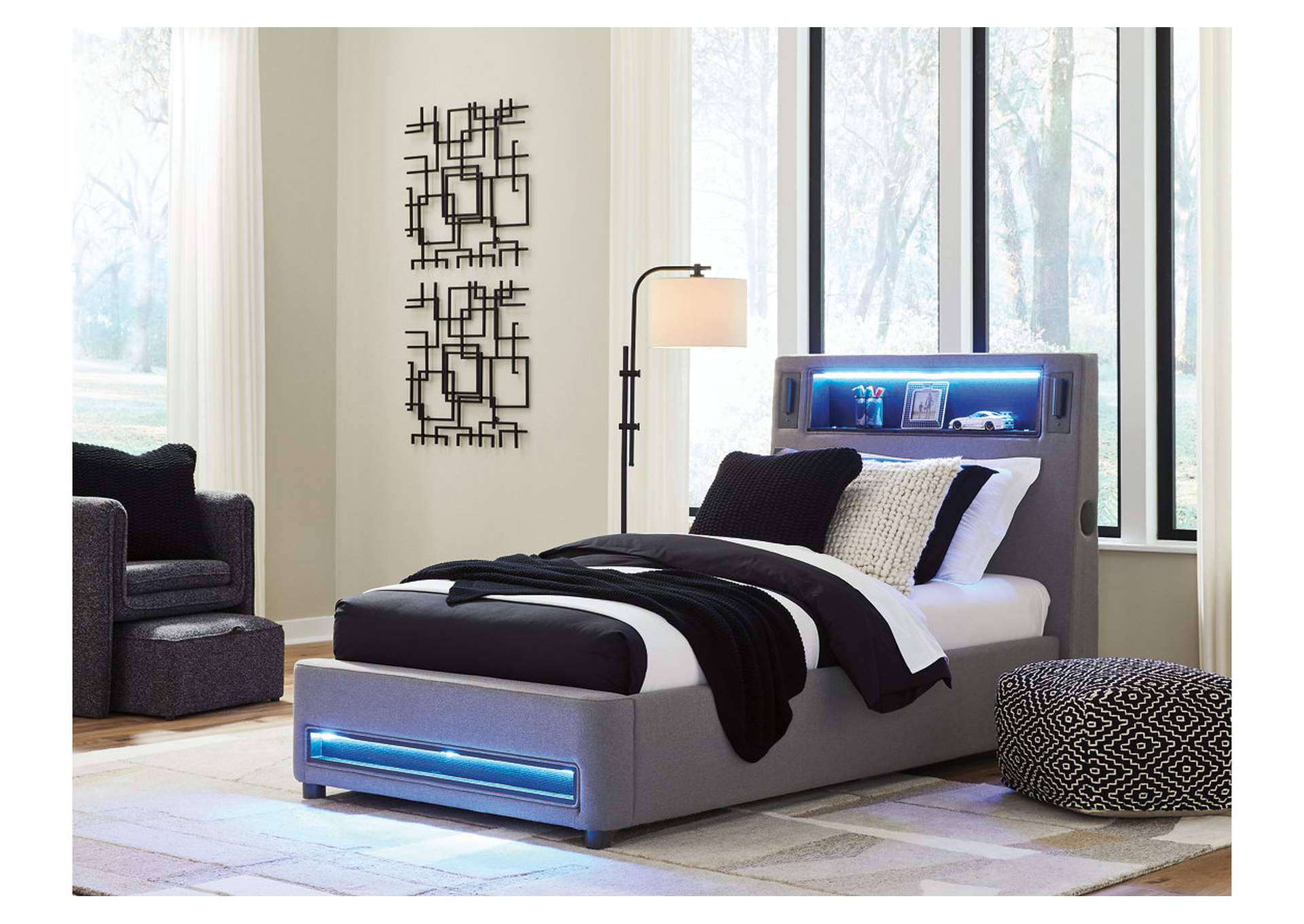 Verishaw Twin Upholstered Bed image 2