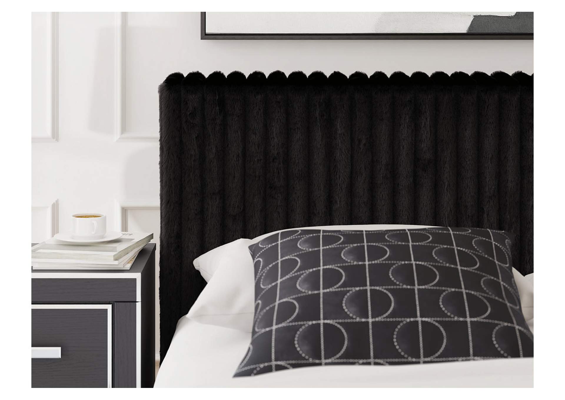 Zuraleus King Upholstered Bed image 10