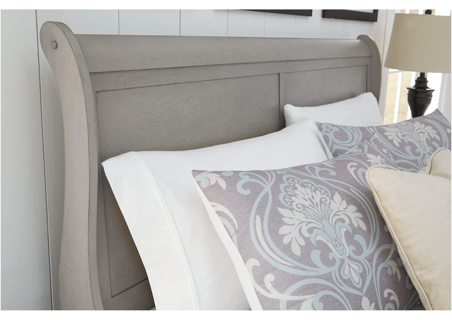 Kordasky Queen Sleigh Bed image 7