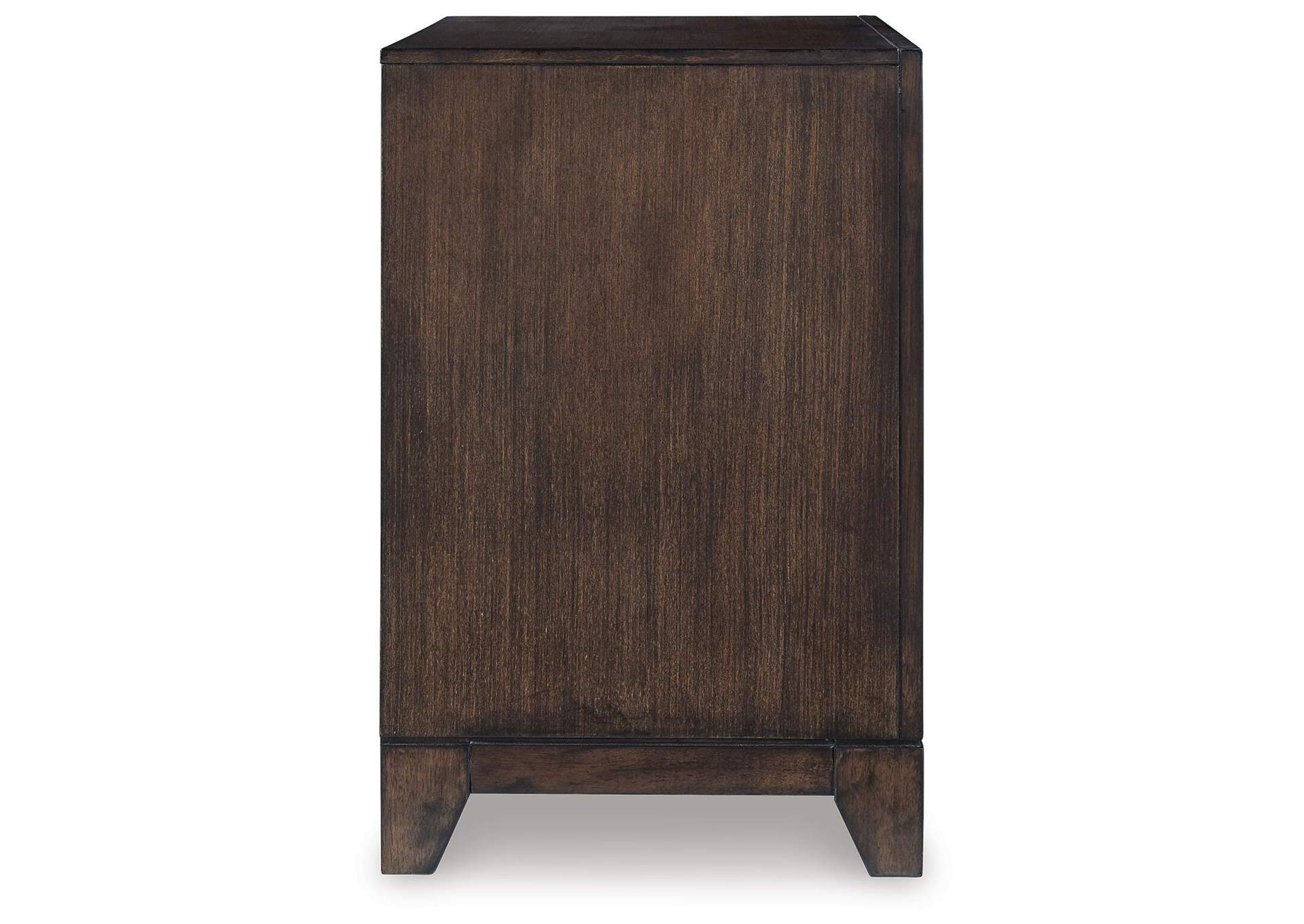 Tandisport King Panel Bed with Mirrored Dresser and Nightstand image 12