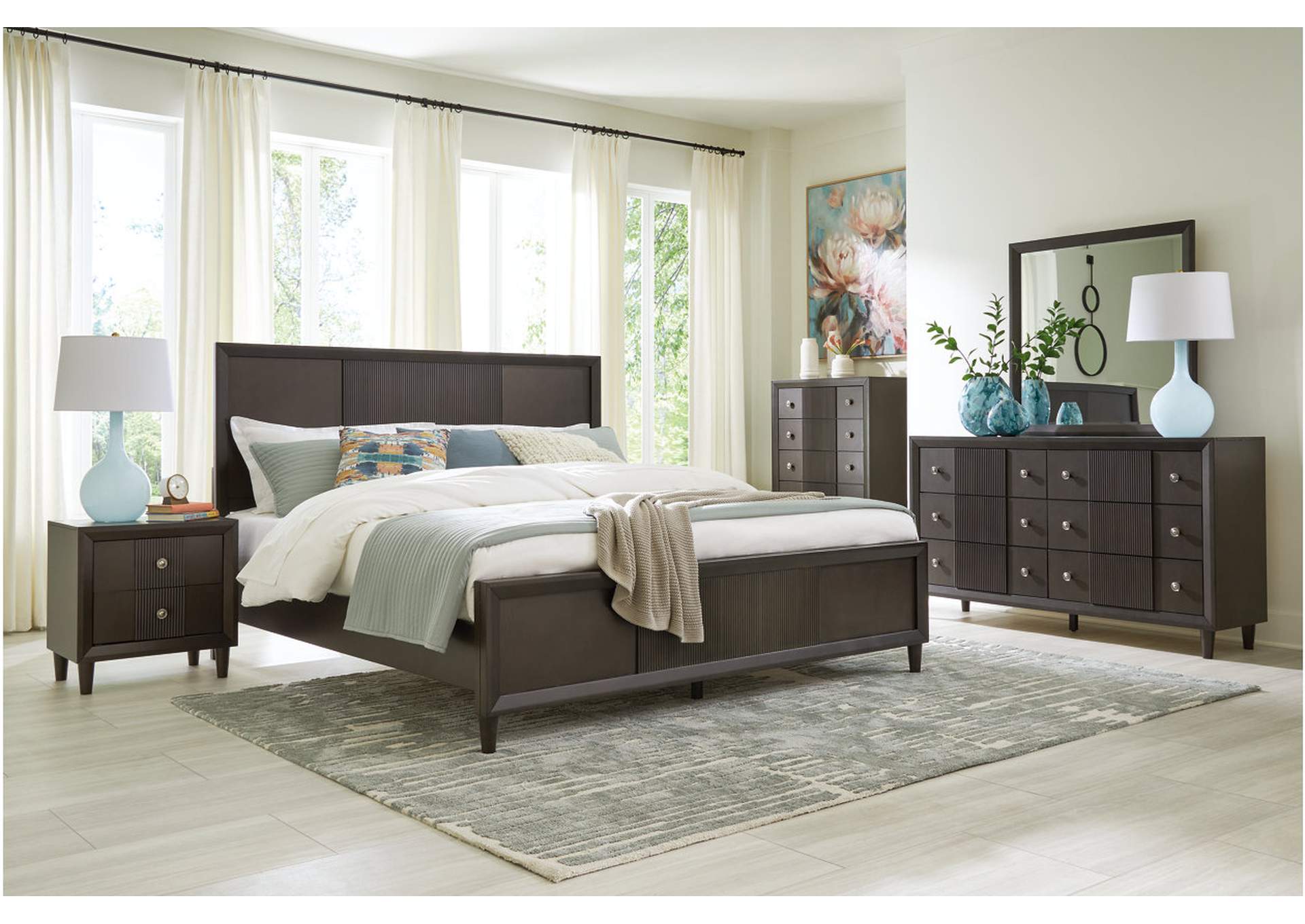 Urbantrack King Panel Bed