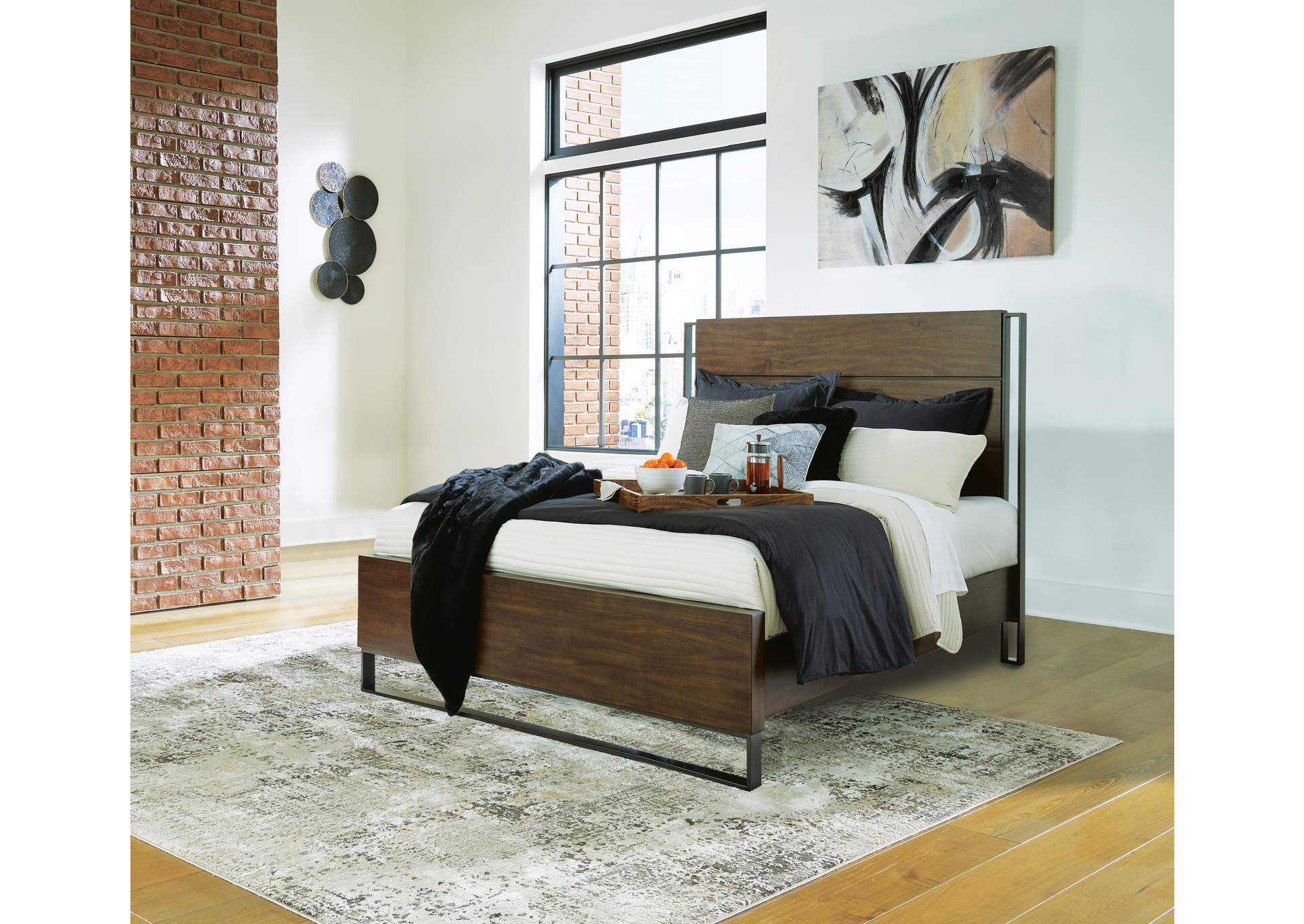 Zumbado Queen Panel Bed image 2