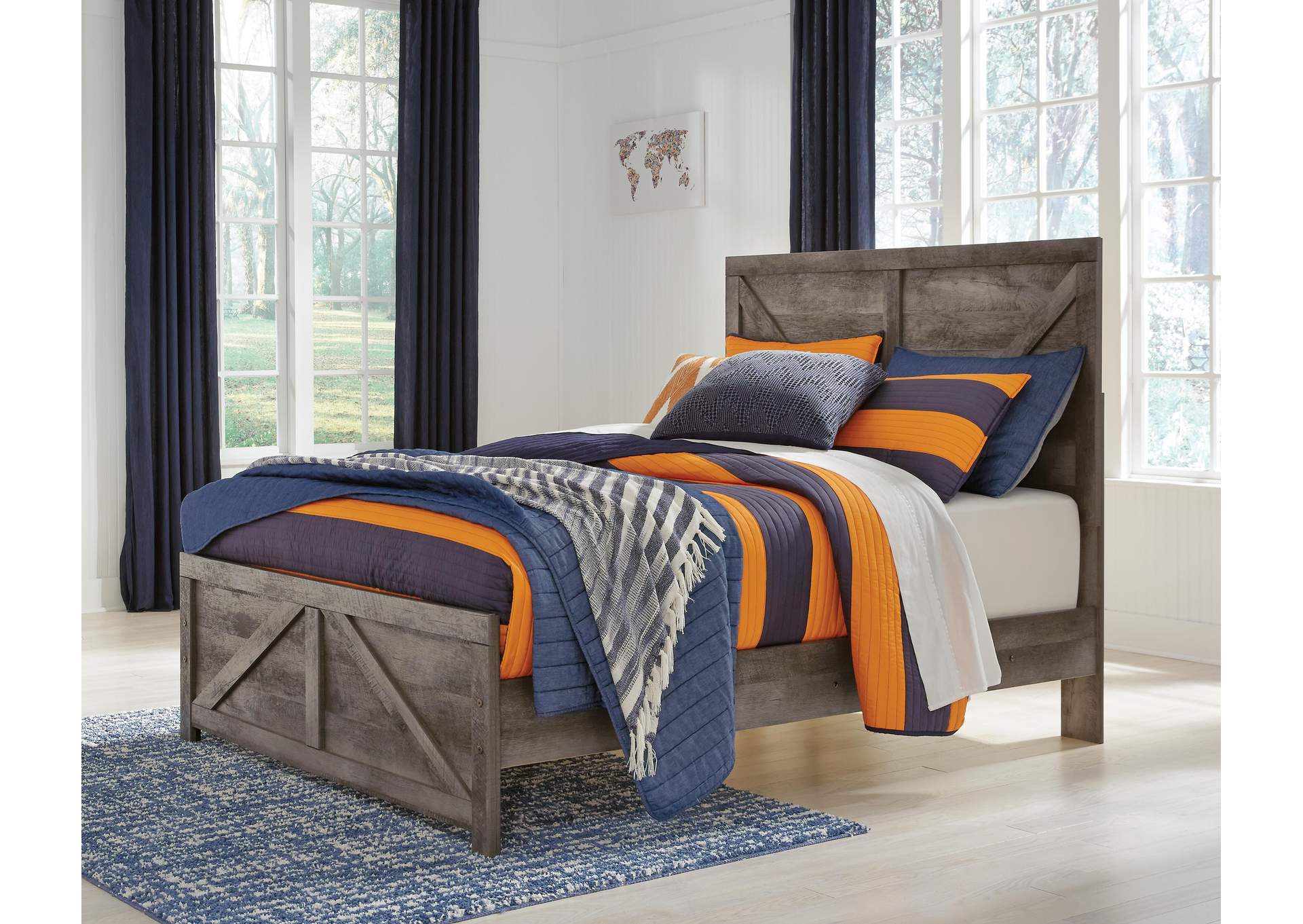 Wynnlow Full Panel Bed, Chest and Nightstand image 9
