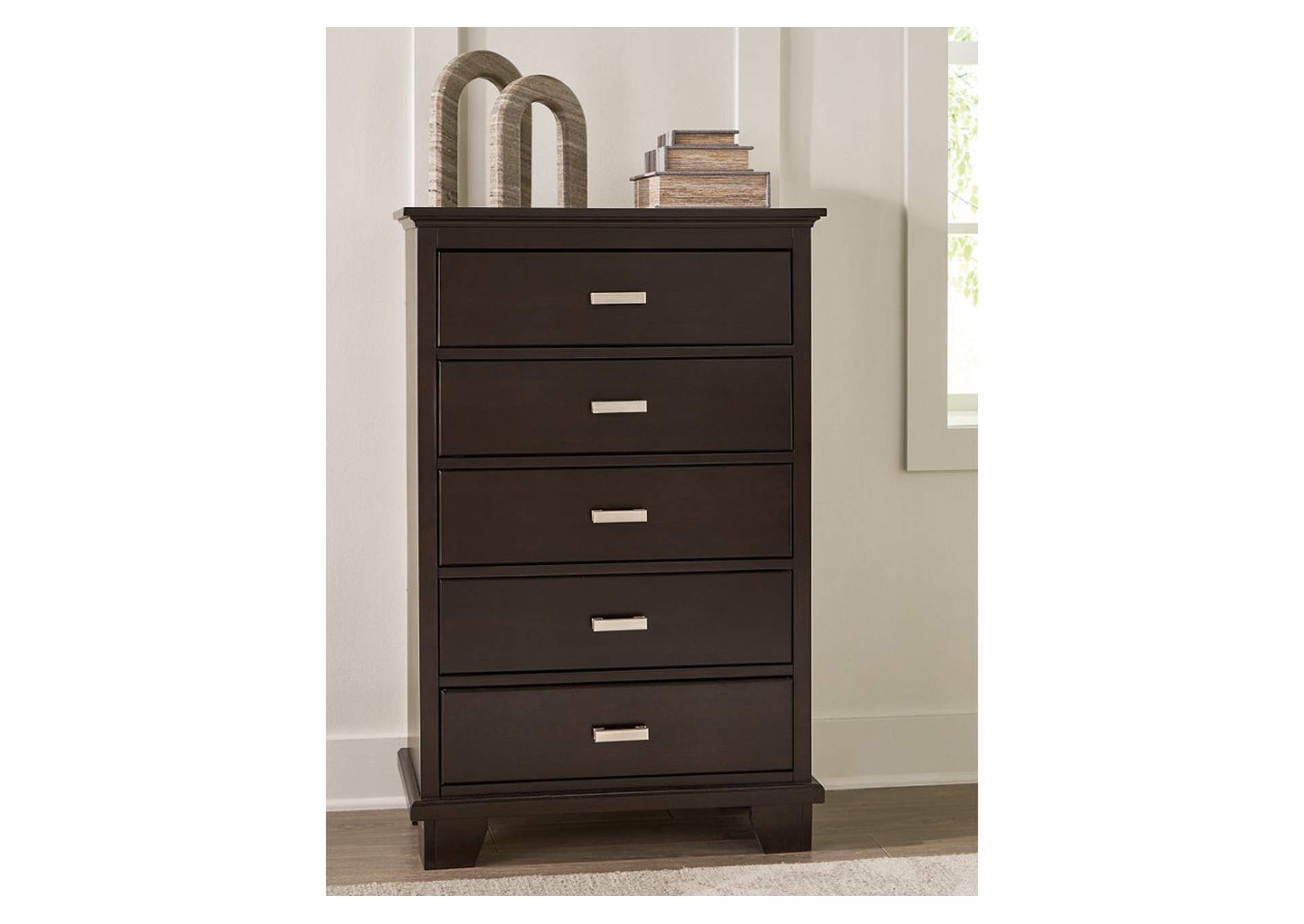 Covetown Chest of Drawers image 3