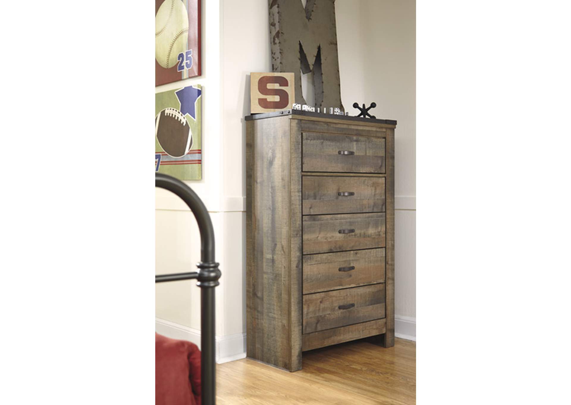 Trinell Chest of Drawers image 5