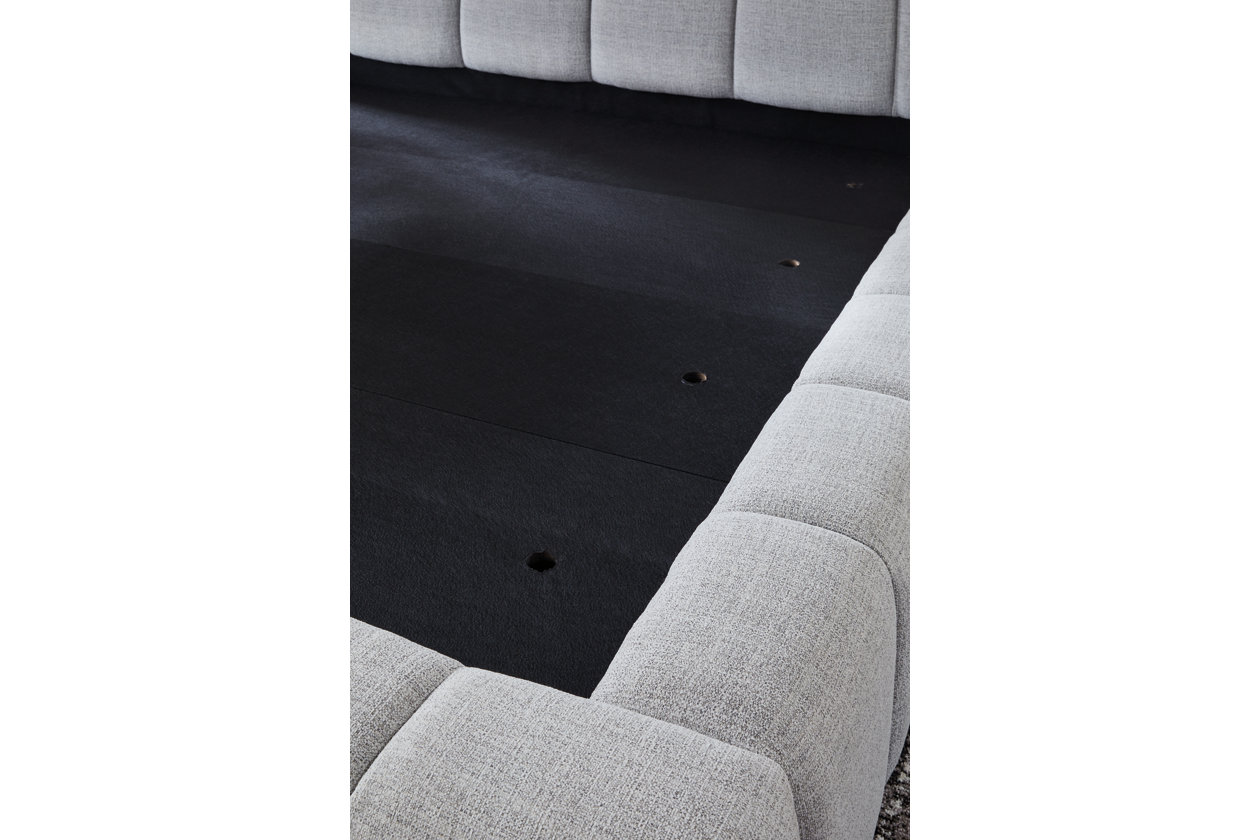 Grendusk King Upholstered Bed