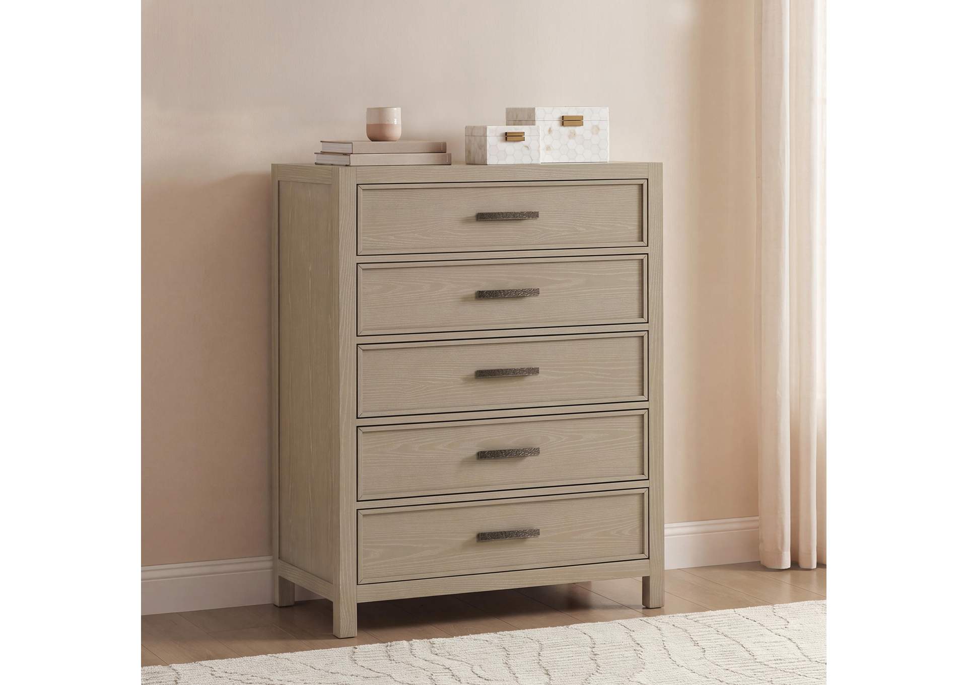 Calmoro Chest of Drawers image 4
