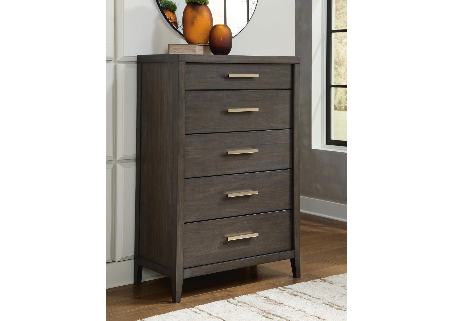 Westonfort Chest of Drawers image 2