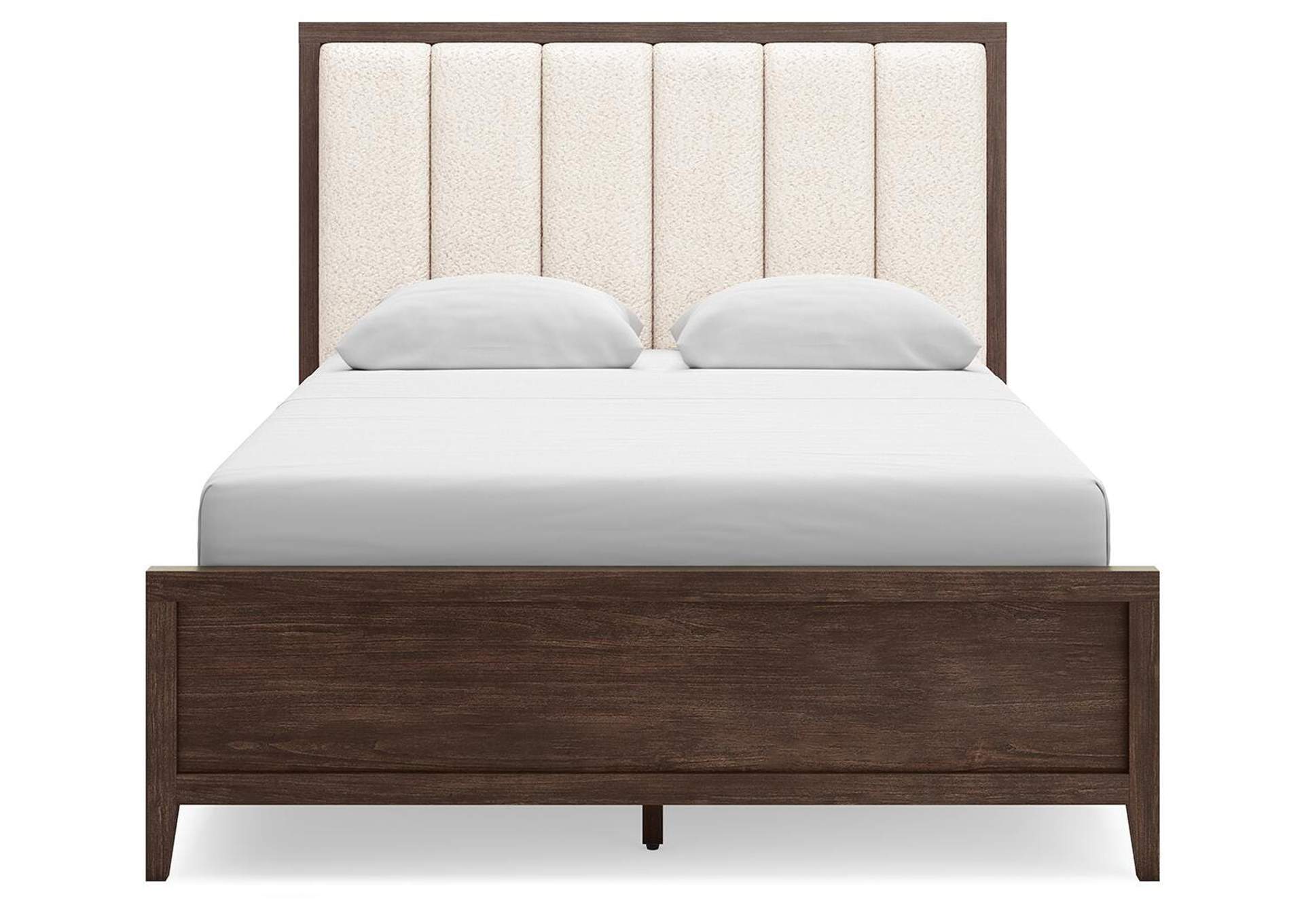 Westonfort Queen Upholstered Panel Bed image 4