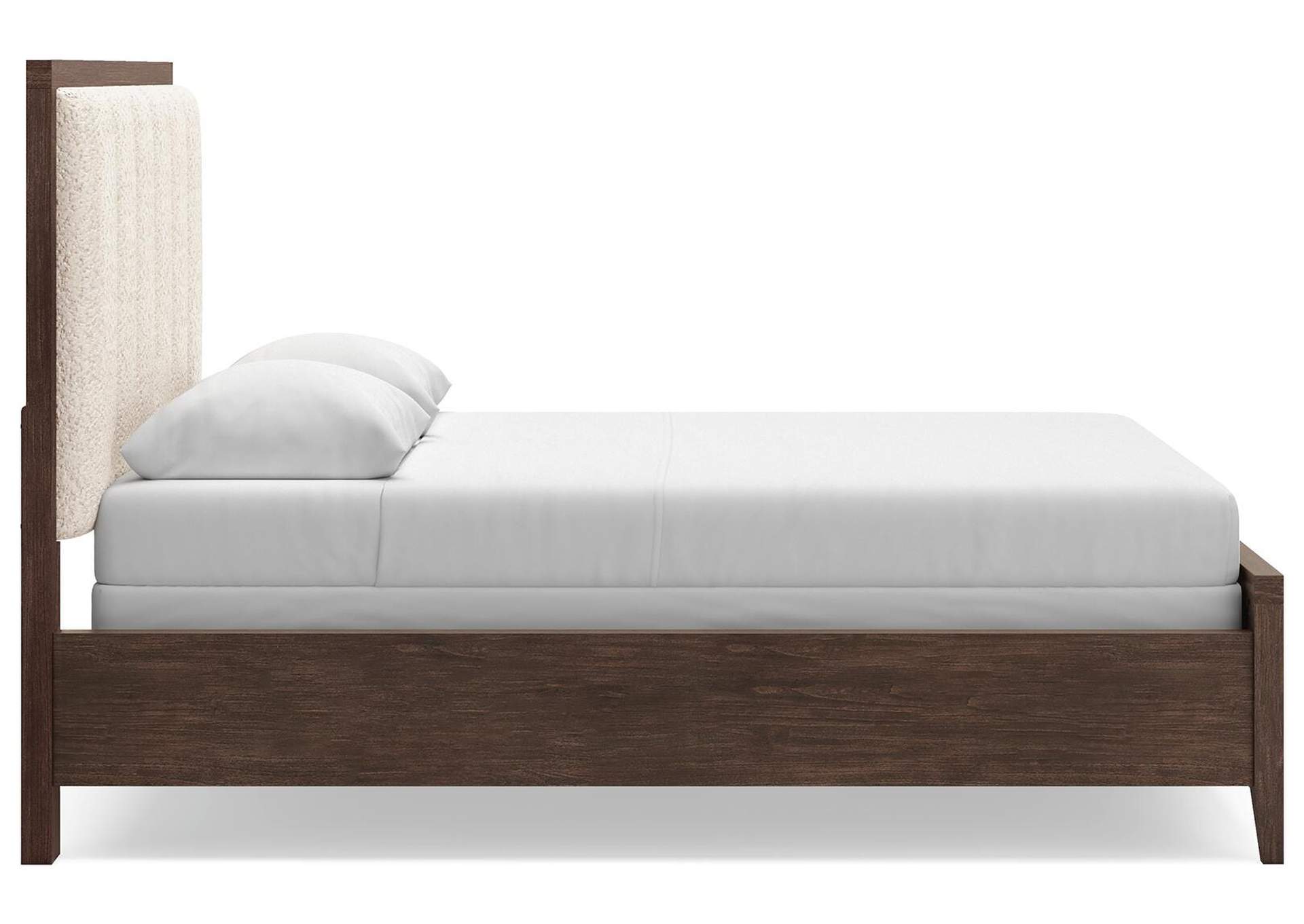 Westonfort Queen Upholstered Panel Bed image 5
