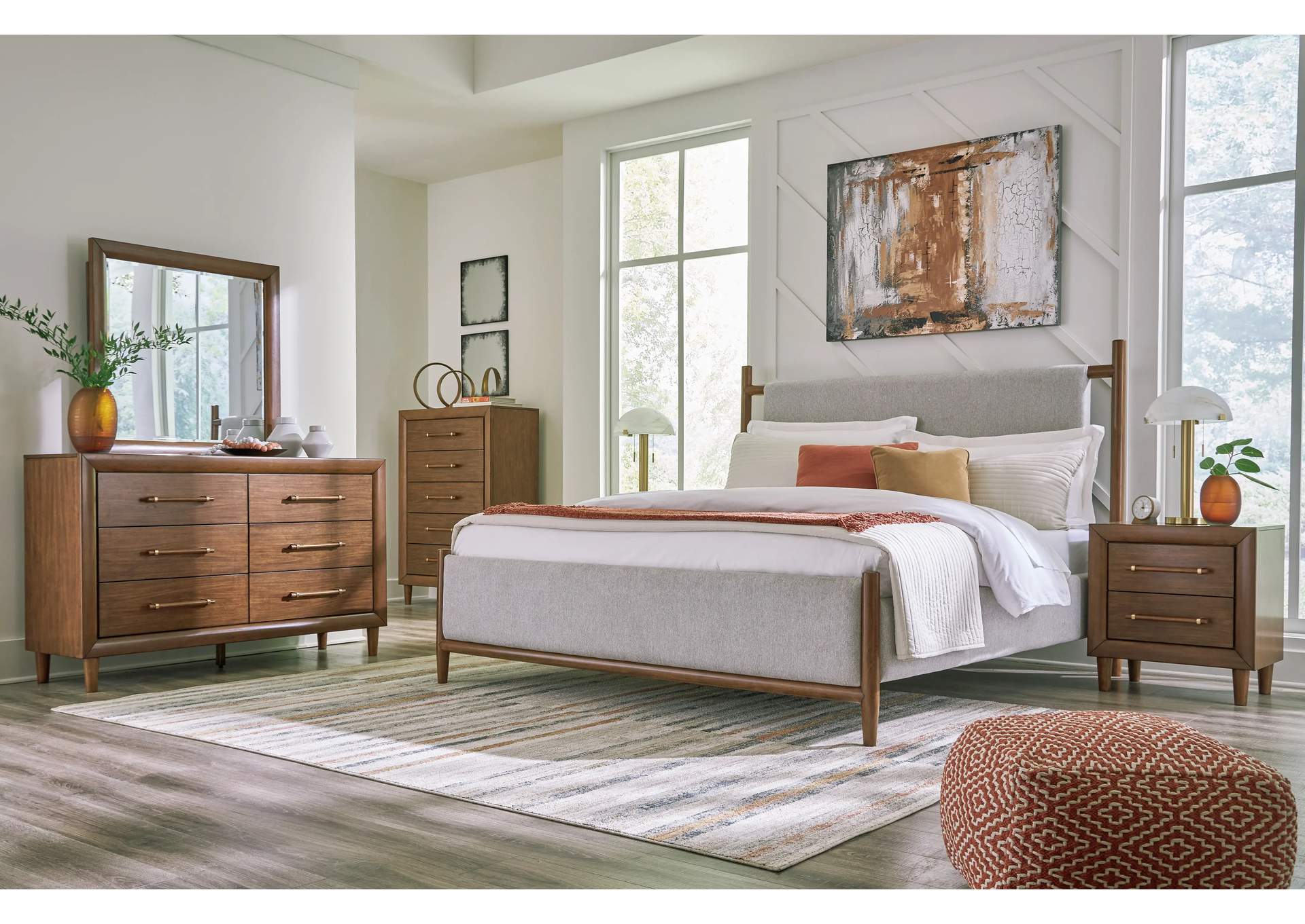 Lyncott King Upholstered Bed image 7