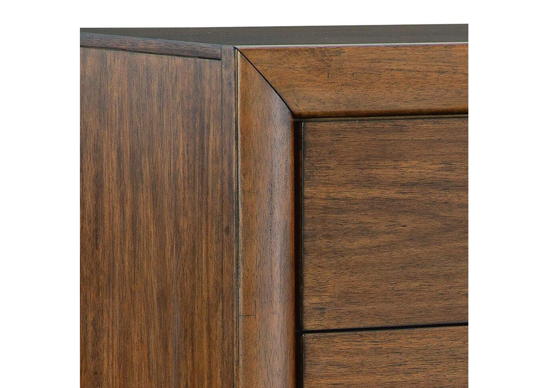 Lyncott Chest of Drawers image 8
