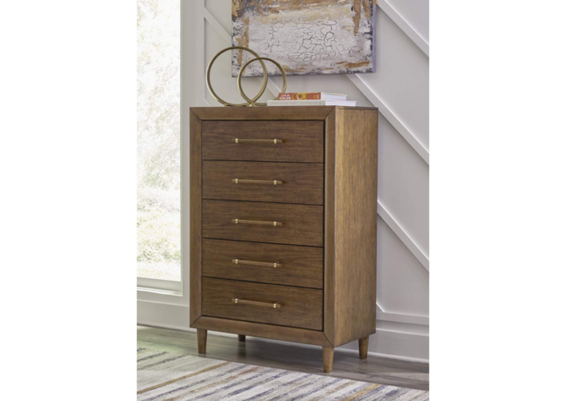 Lyncott Chest of Drawers image 3