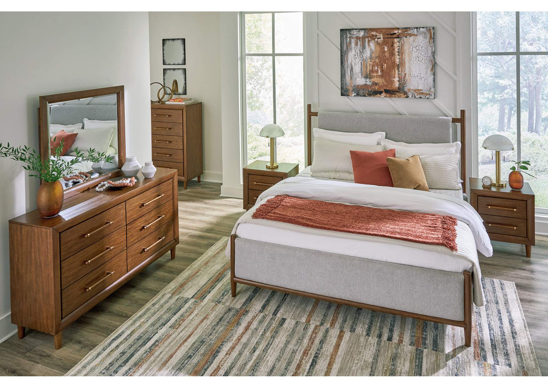 Lyncott Nightstand image 8