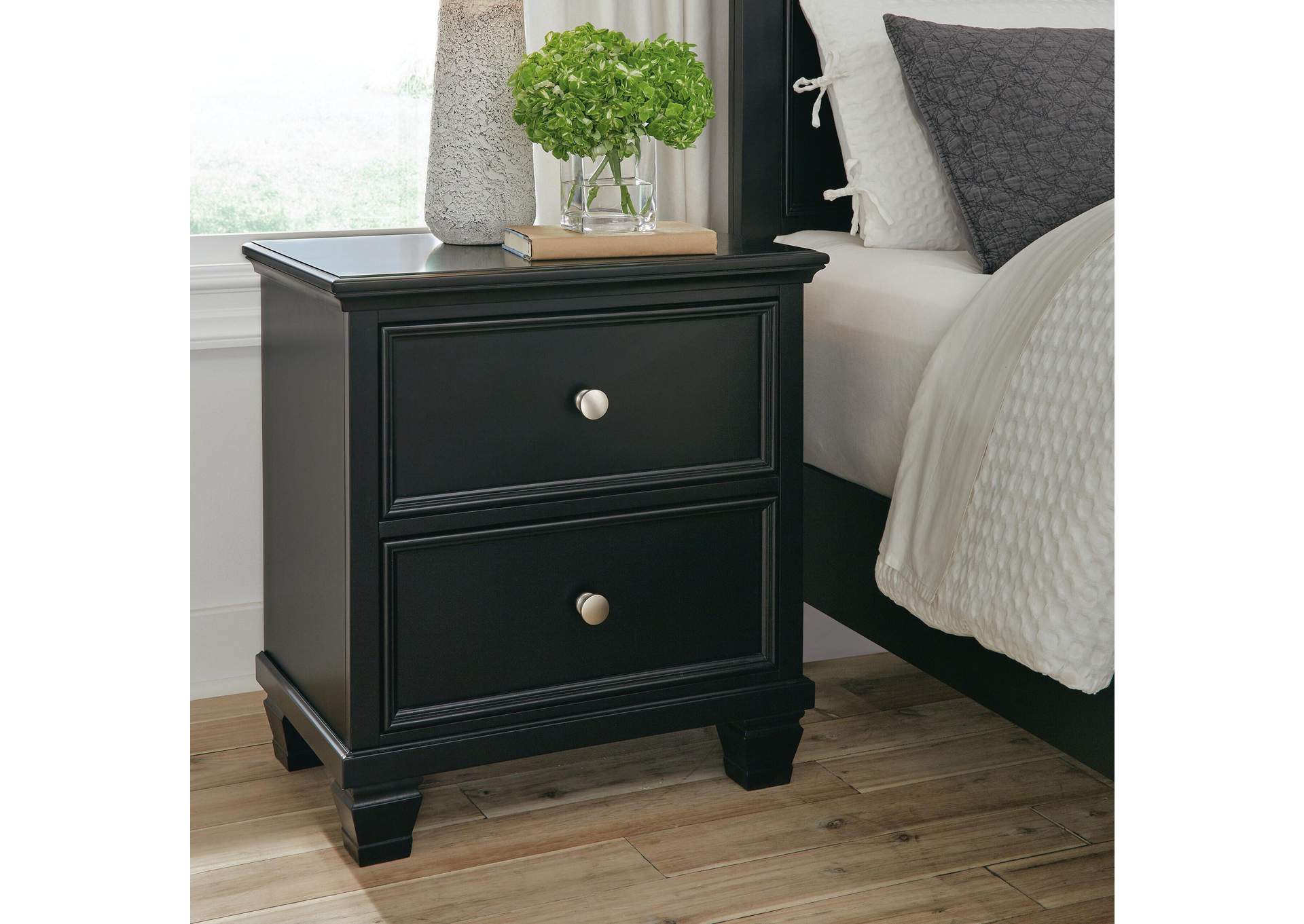 Lanolee Nightstand image 2