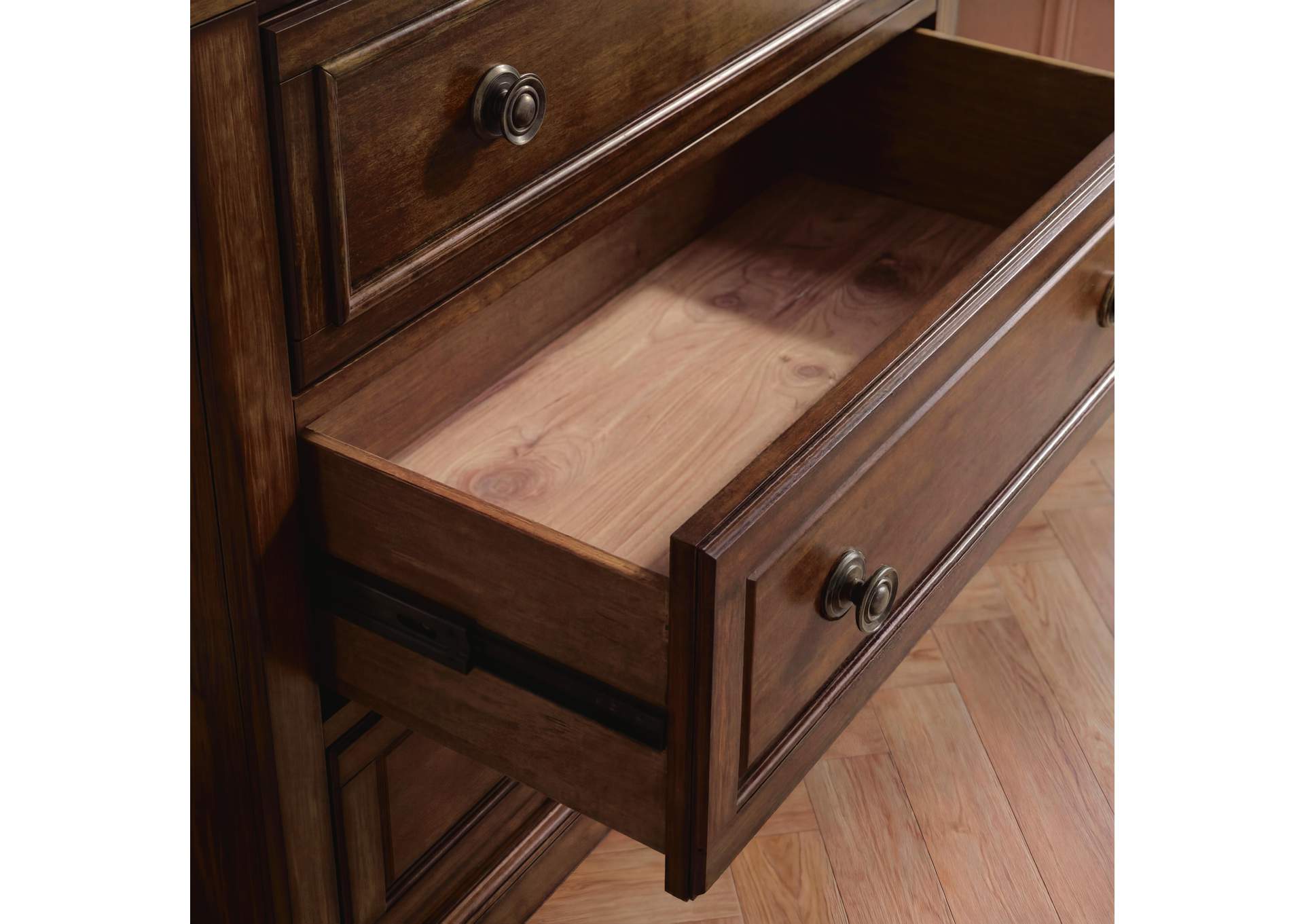 Porter Chest of Drawers image 8