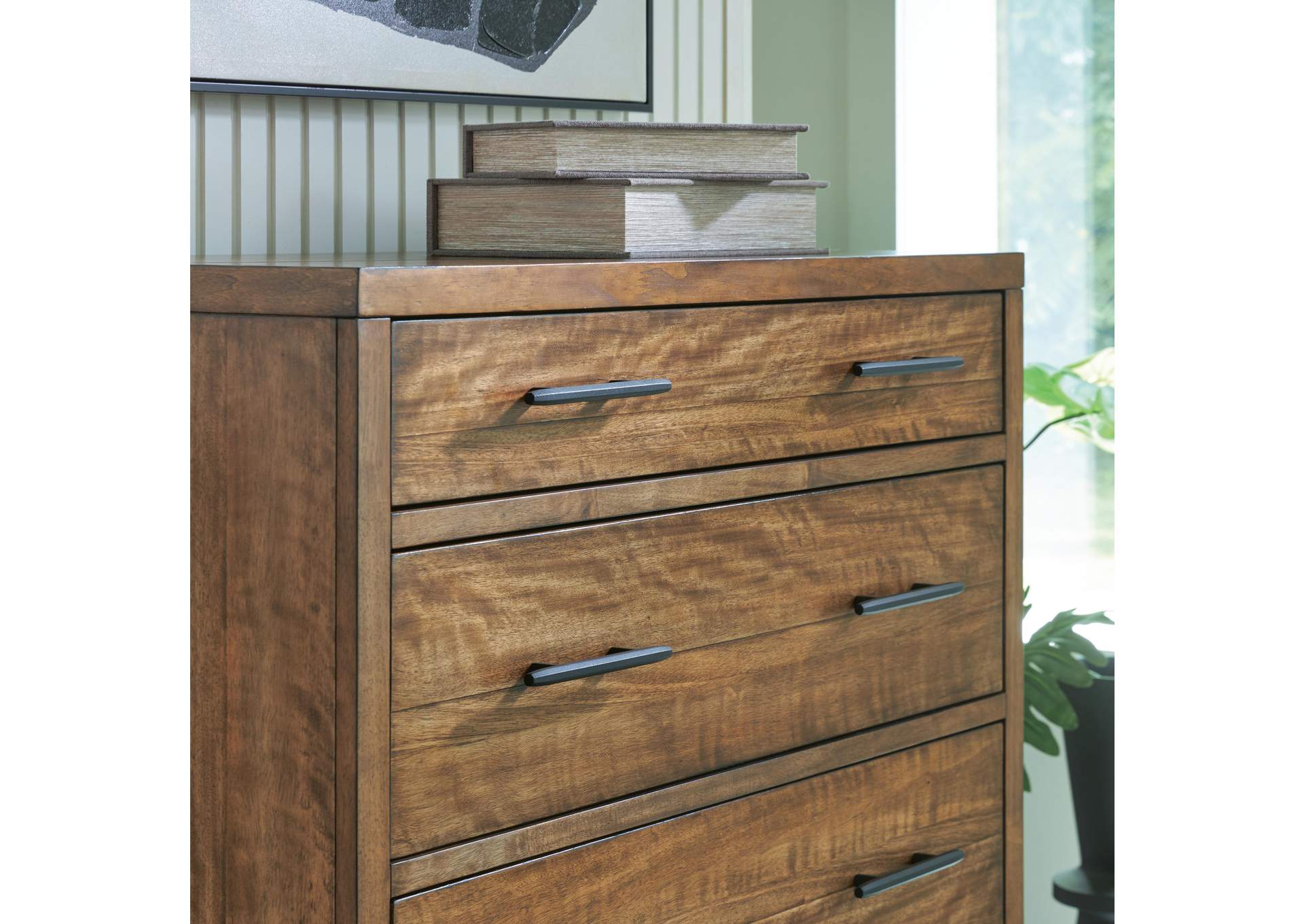 Steenlage King Upholstered Bed with Mirrored Dresser, Chest and 2 Nightstands image 7