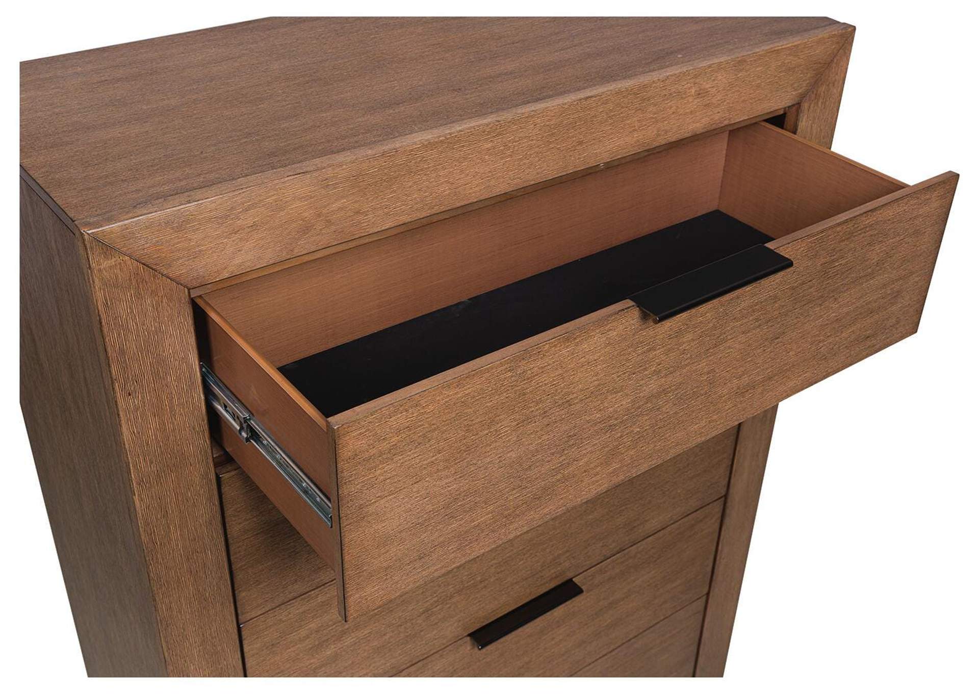 Hennington Chest of Drawers image 8