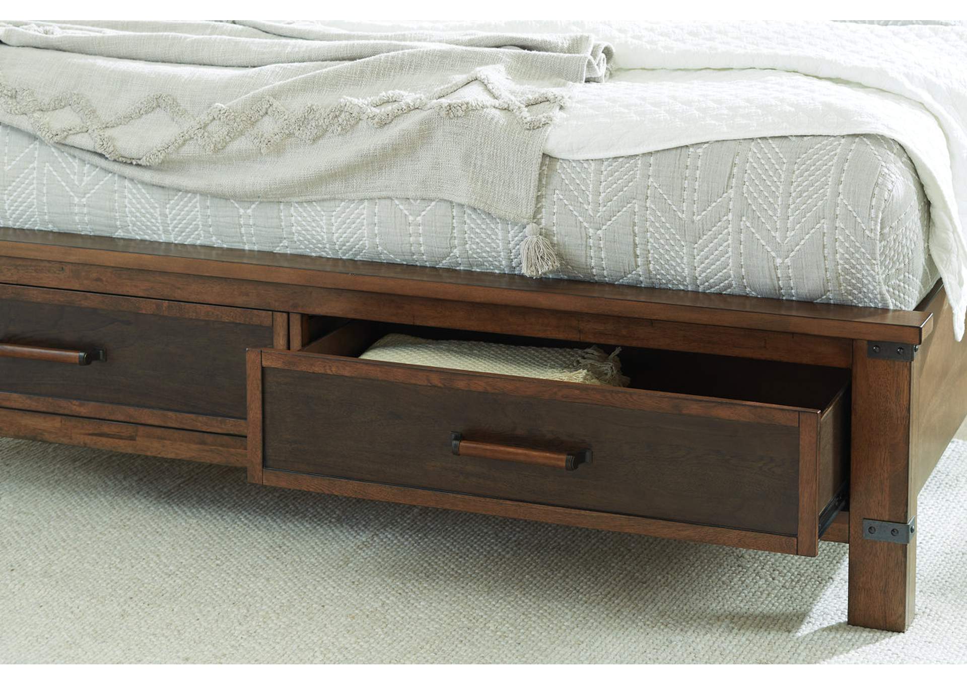Wyattfield King Panel Bed with Storage image 8