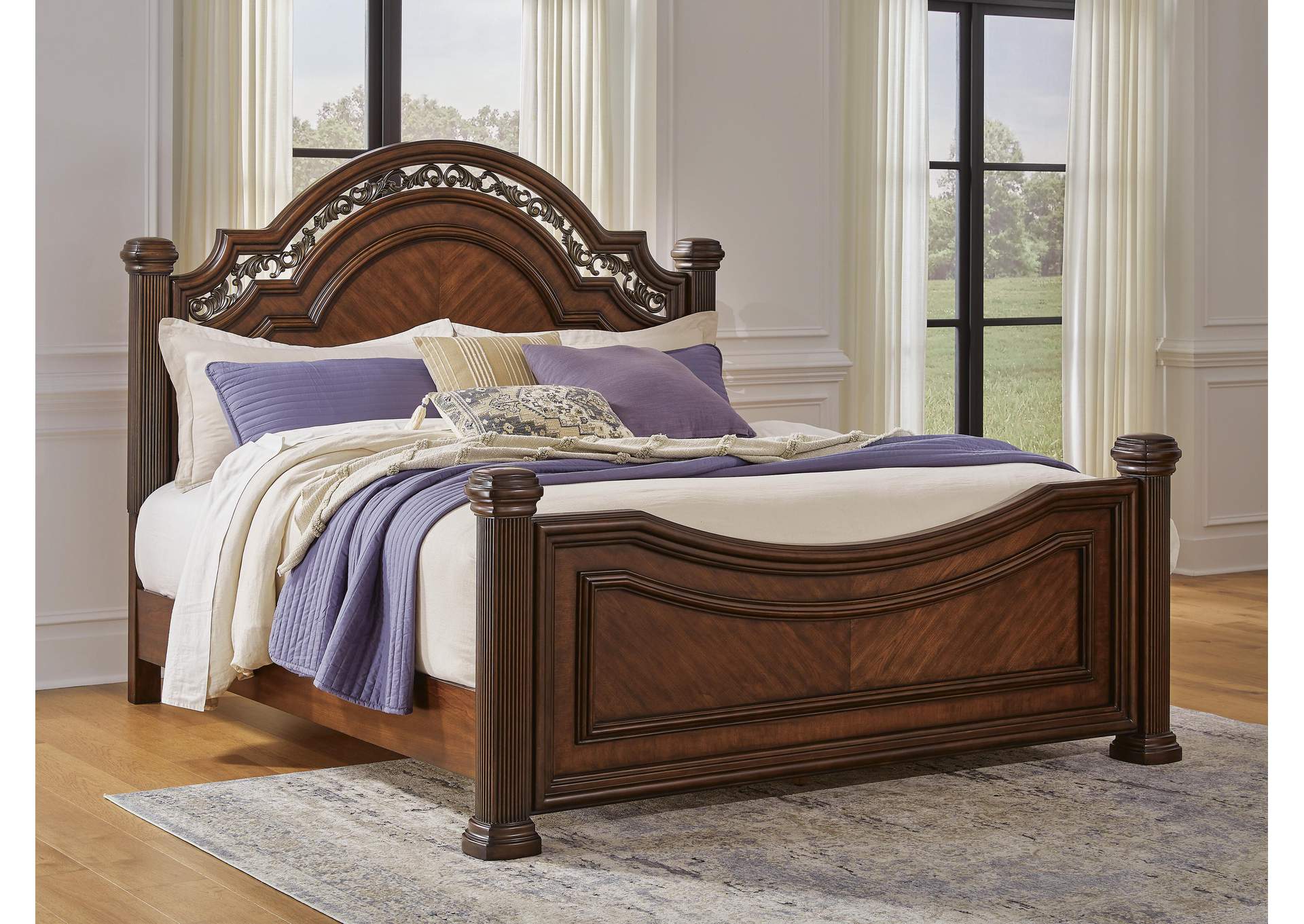 Lavinton California King Poster Bed image 12