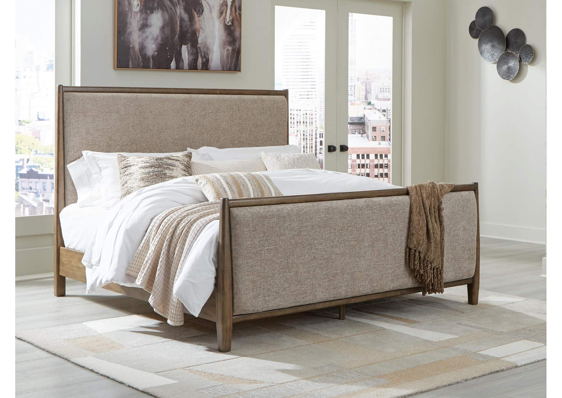 Roanhowe California King Upholstered Bed image 4