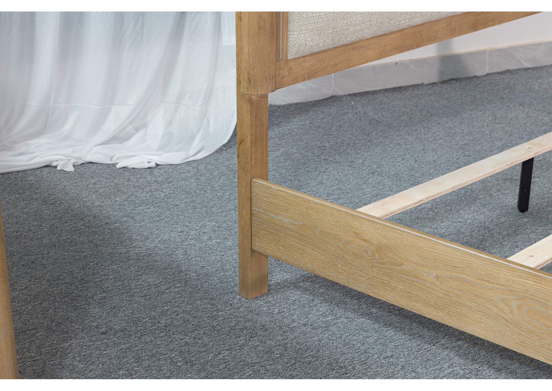 Rencott Queen Upholstered Bed with Mirrored Dresser, Chest and Nightstand image 20