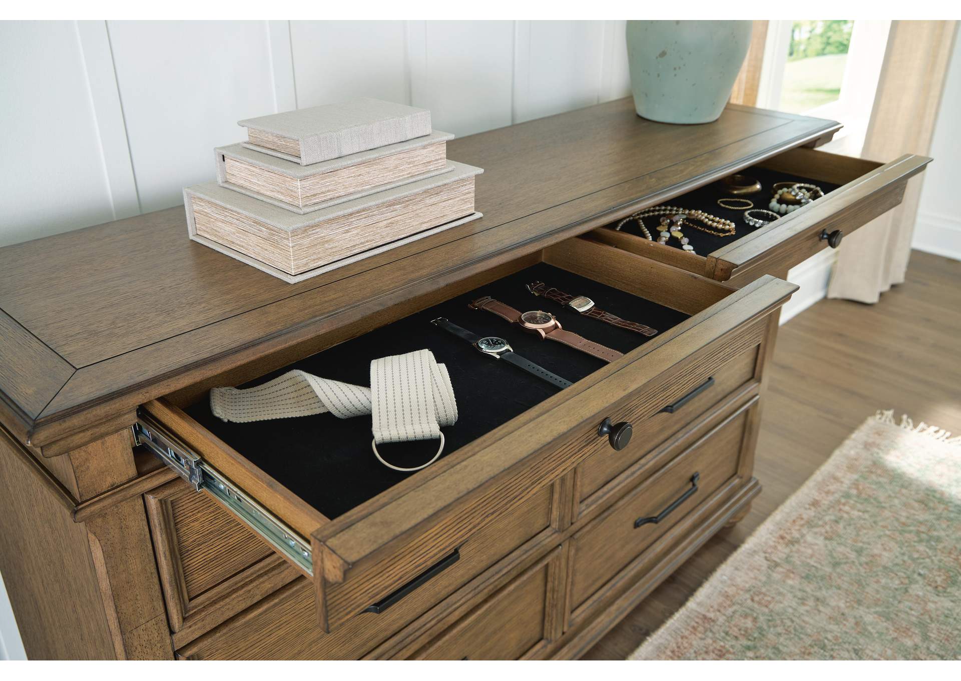 Karallin Dresser image 6