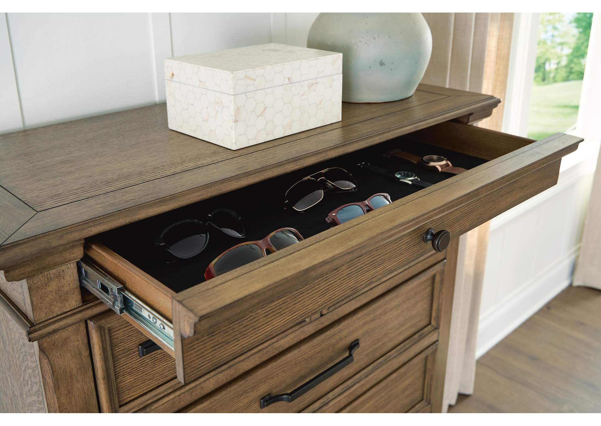 Karallin Chest of Drawers image 5