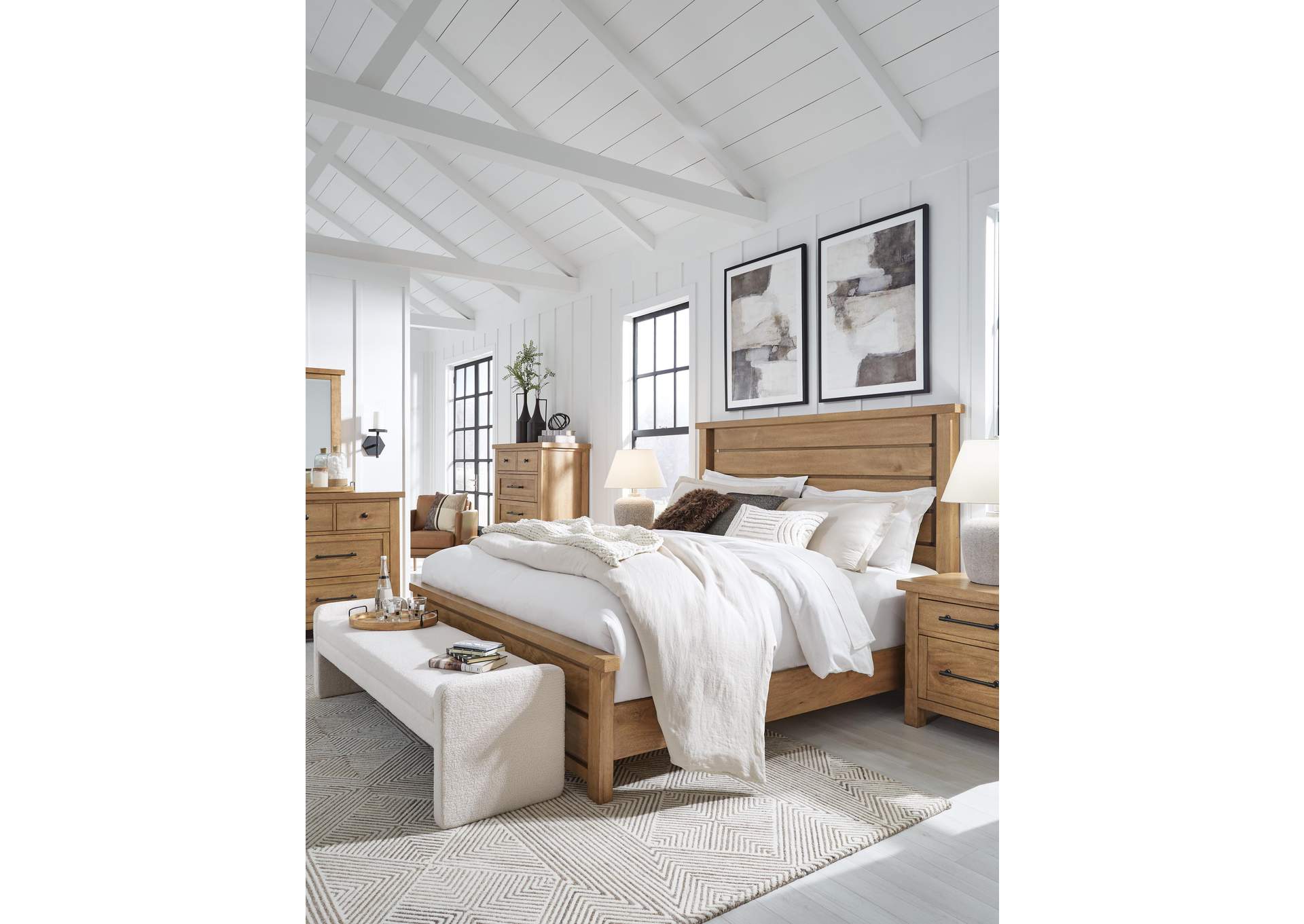 Kristiland Queen Panel Bed with Dresser and Nightstand image 13