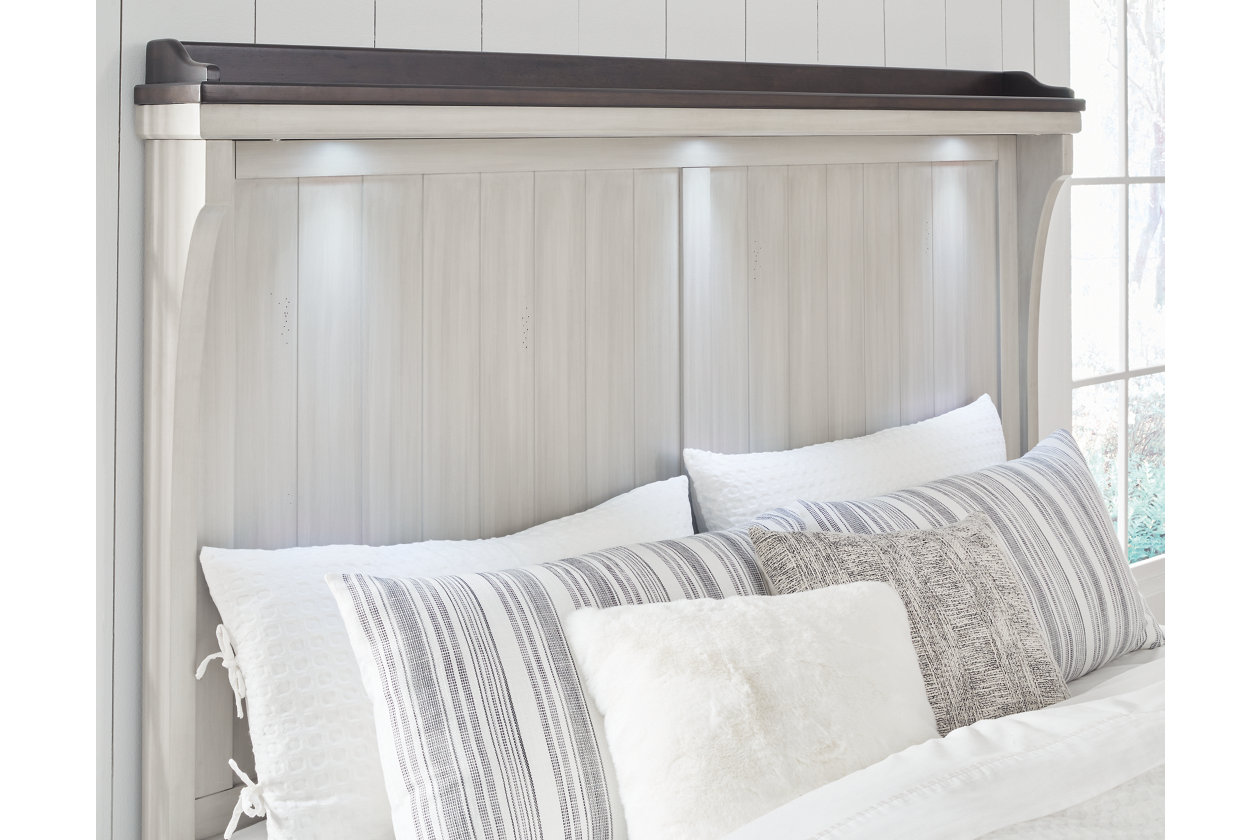Darborn California King Panel Bed