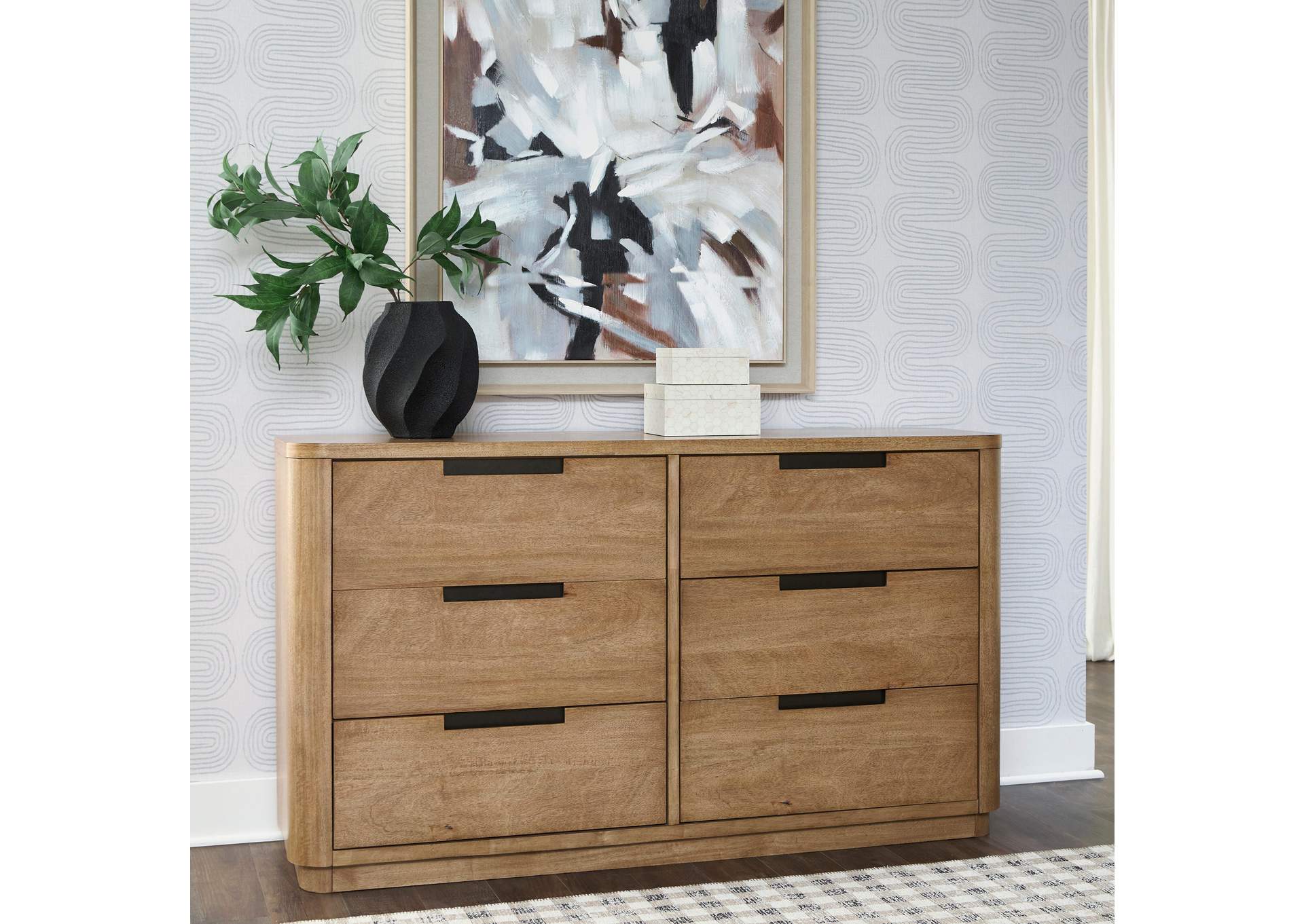 Pamaria Dresser image 9