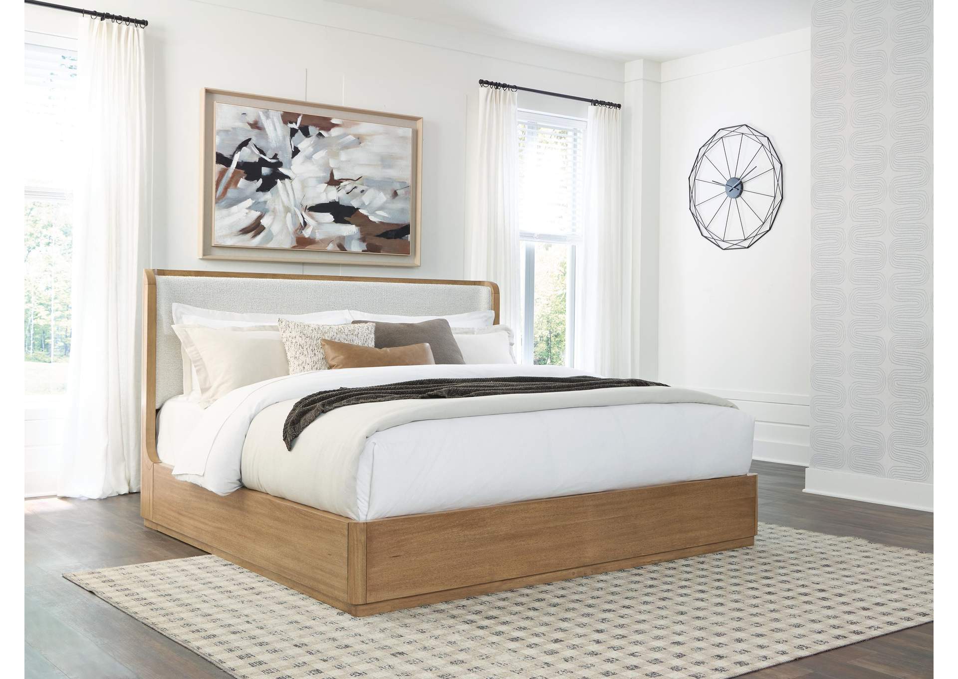 Pamaria King Upholstered Bed image 2