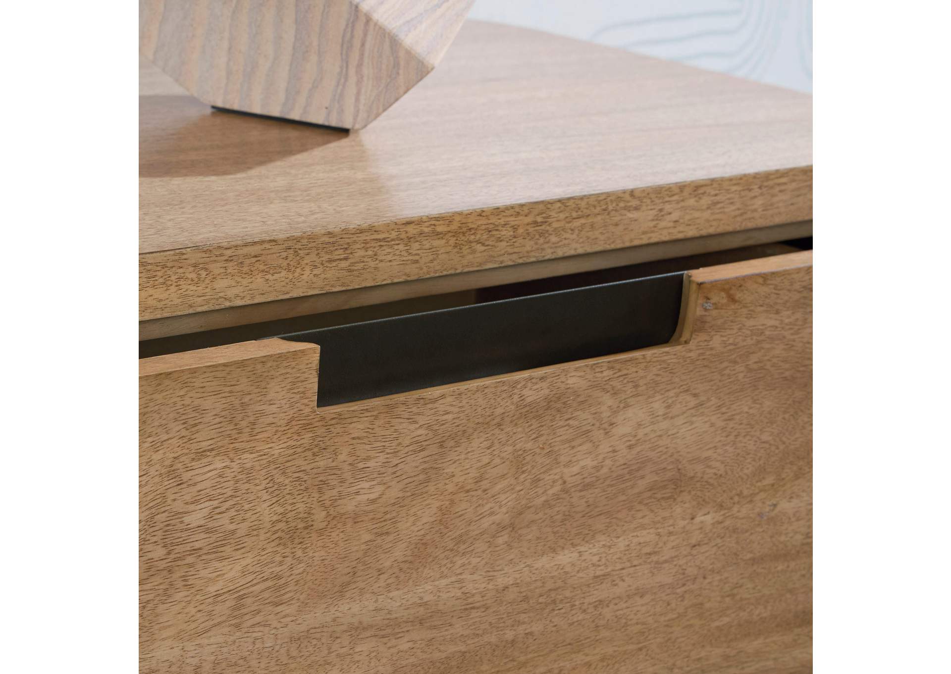 Cladian Nightstand image 6