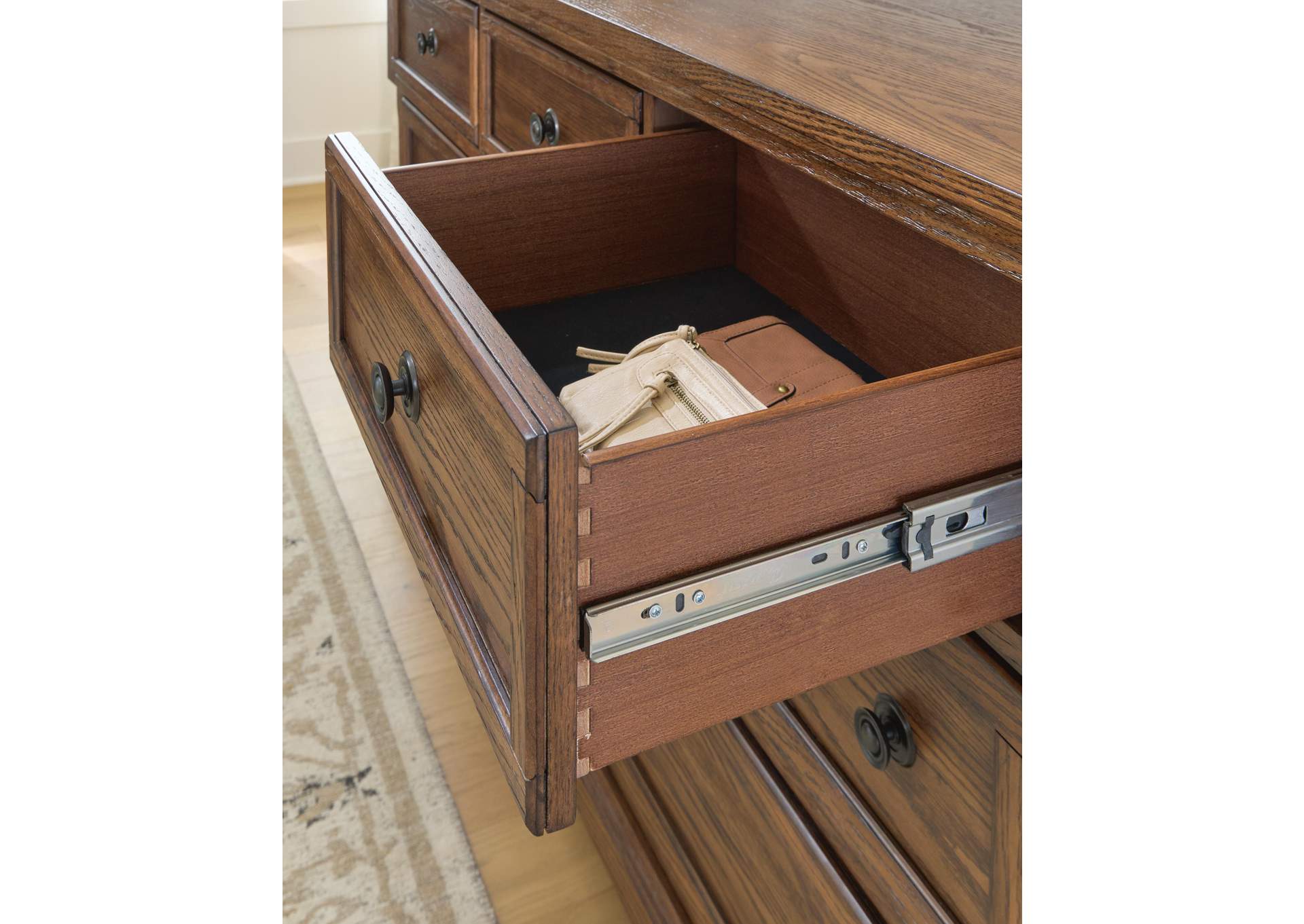 Zackaryn Dresser image 5