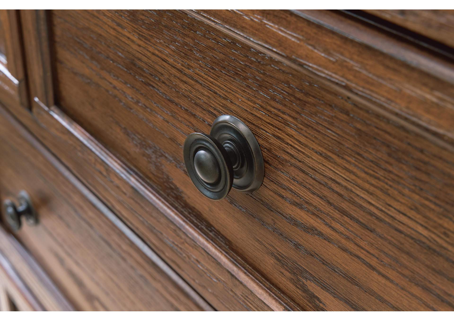 Zackaryn Chest of Drawers image 5
