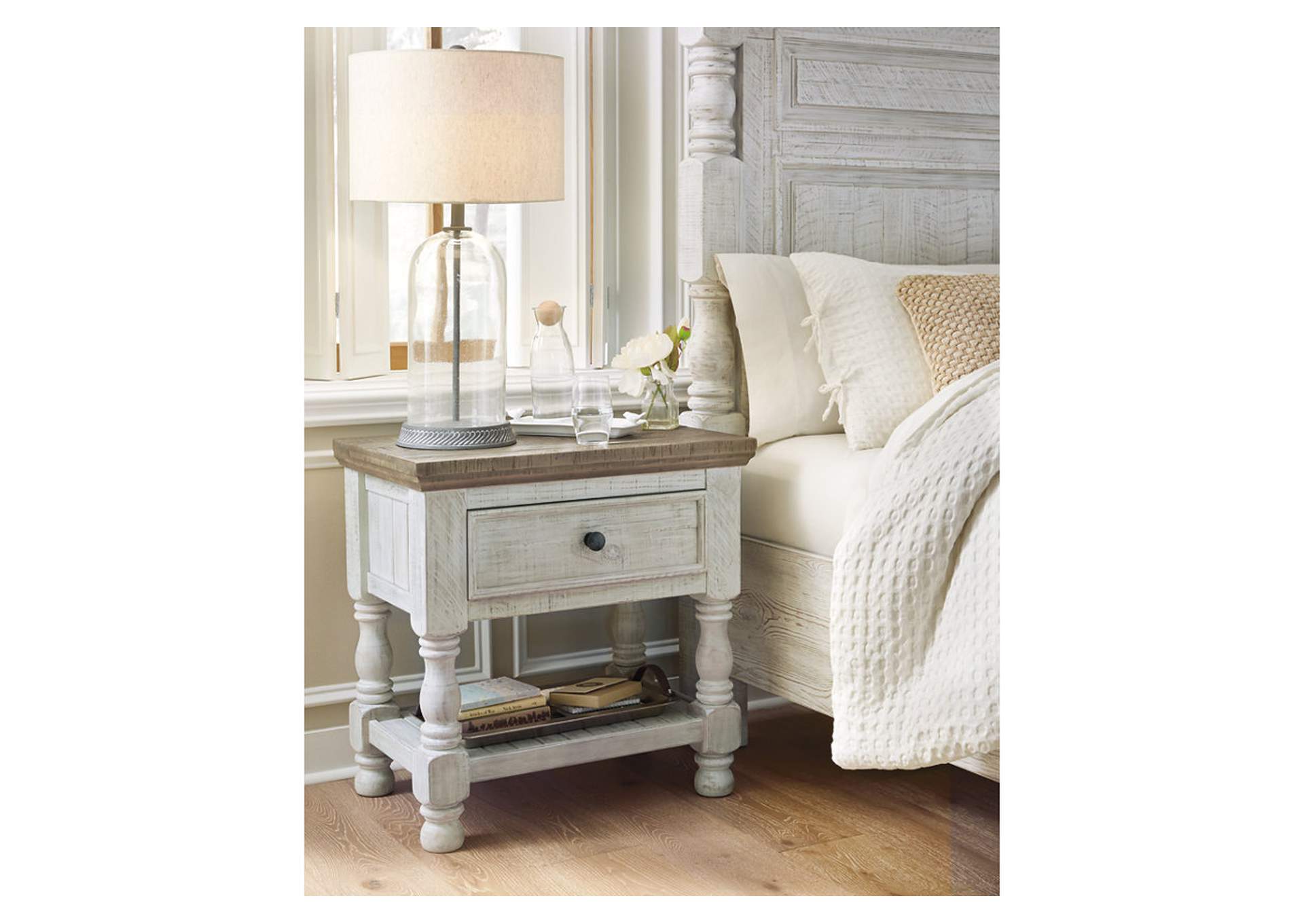 Havalance Nightstand image 2