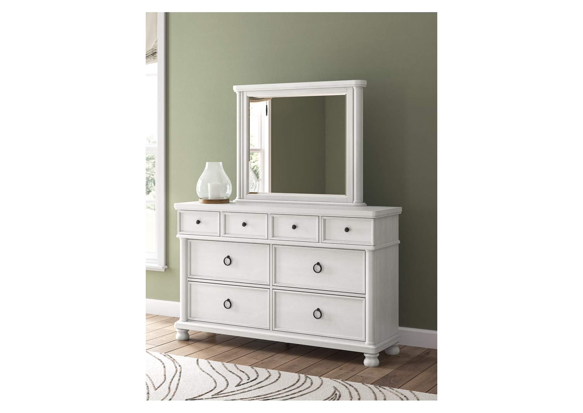 Chadworth California King Poster Bed, Dresser, Mirror and Nightstand image 7