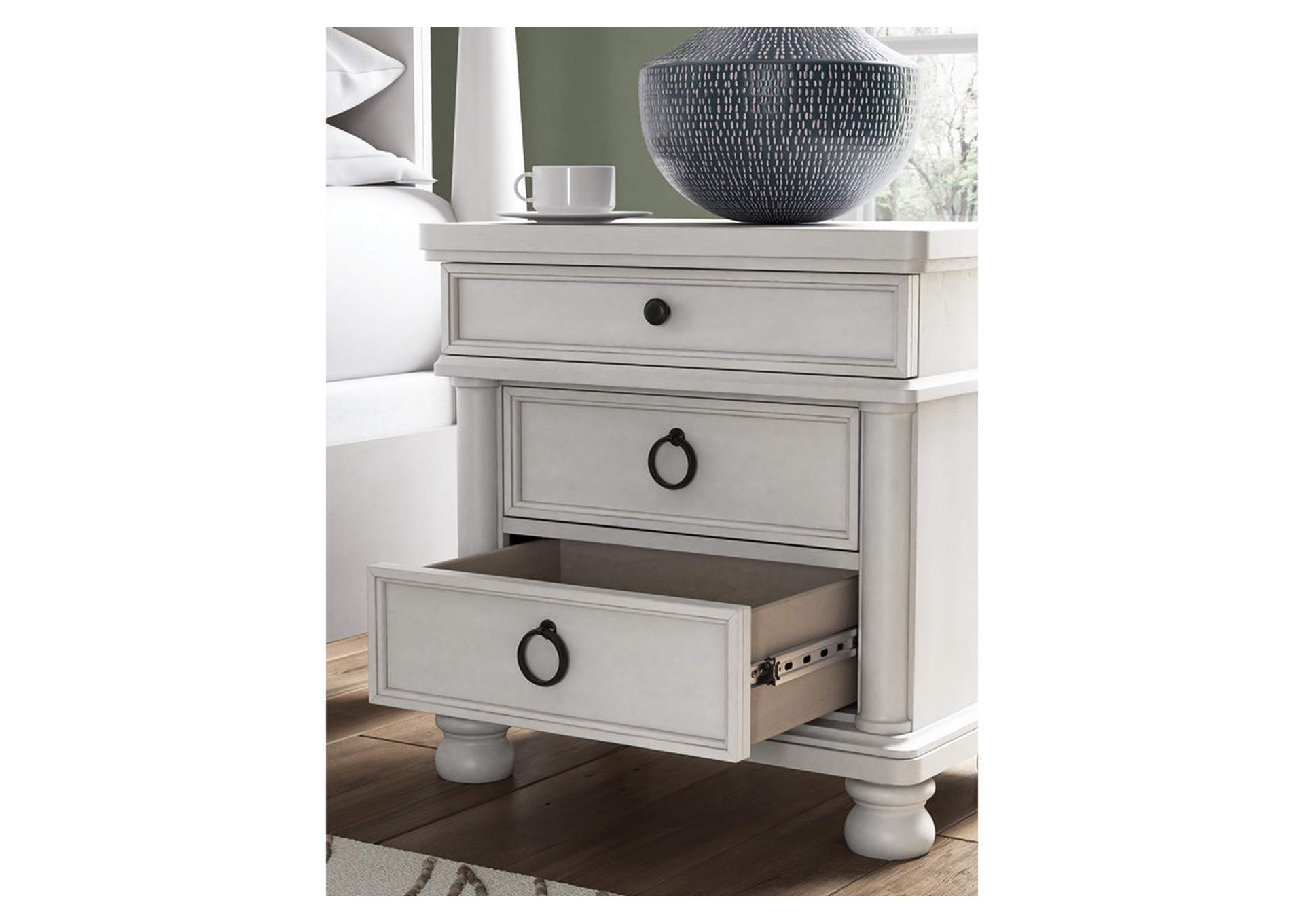 Rowlenstown Nightstand image 10