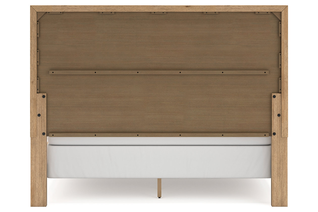 Galliden California King Panel Bed with Mirrored Dresser and Nightstand
