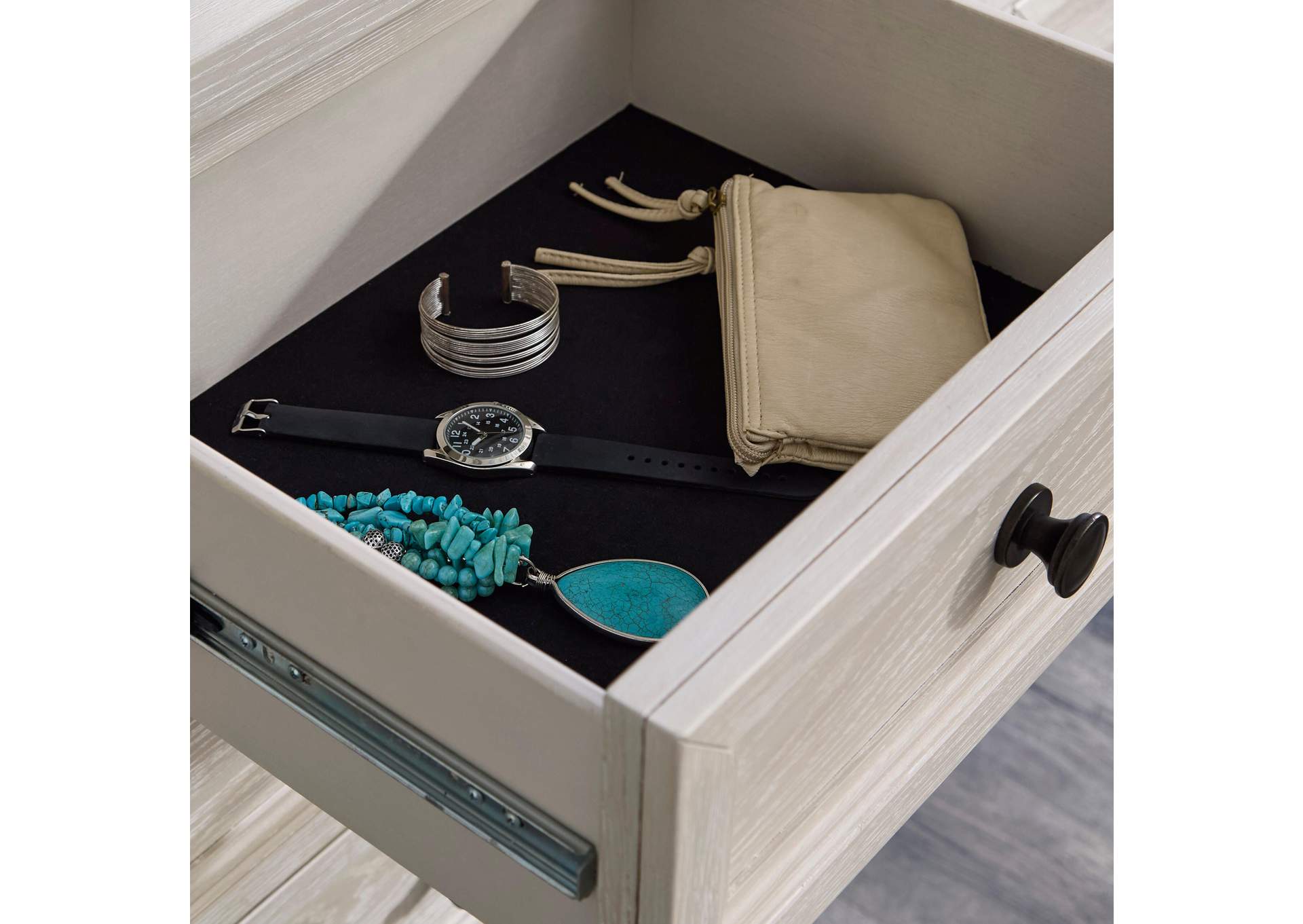 Cressenda Nightstand image 3