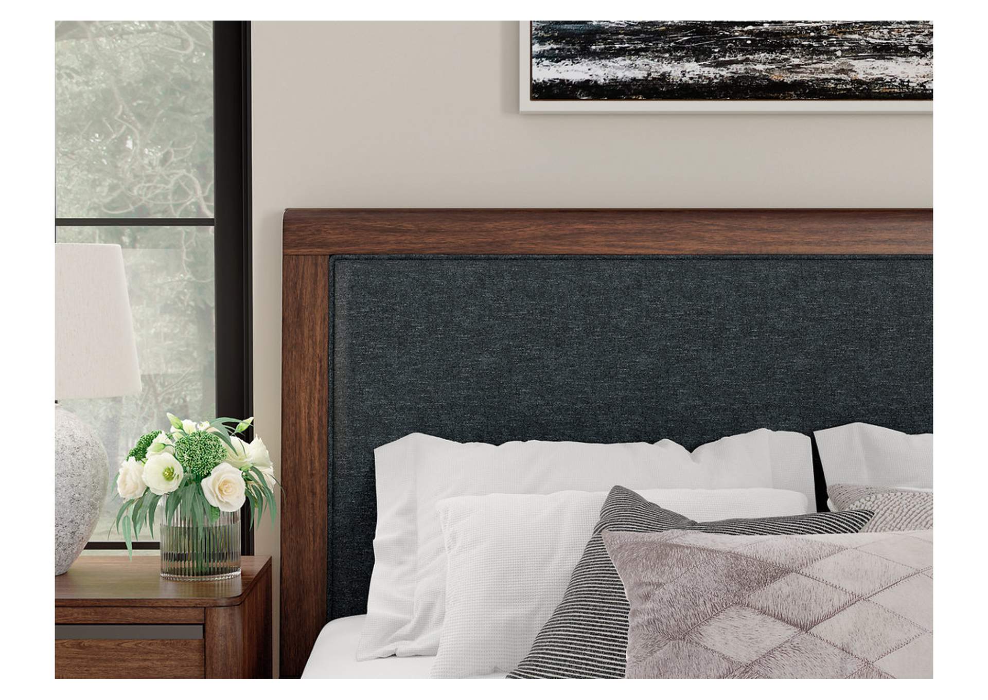 Dilenno Queen Upholstered Panel Bed image 5