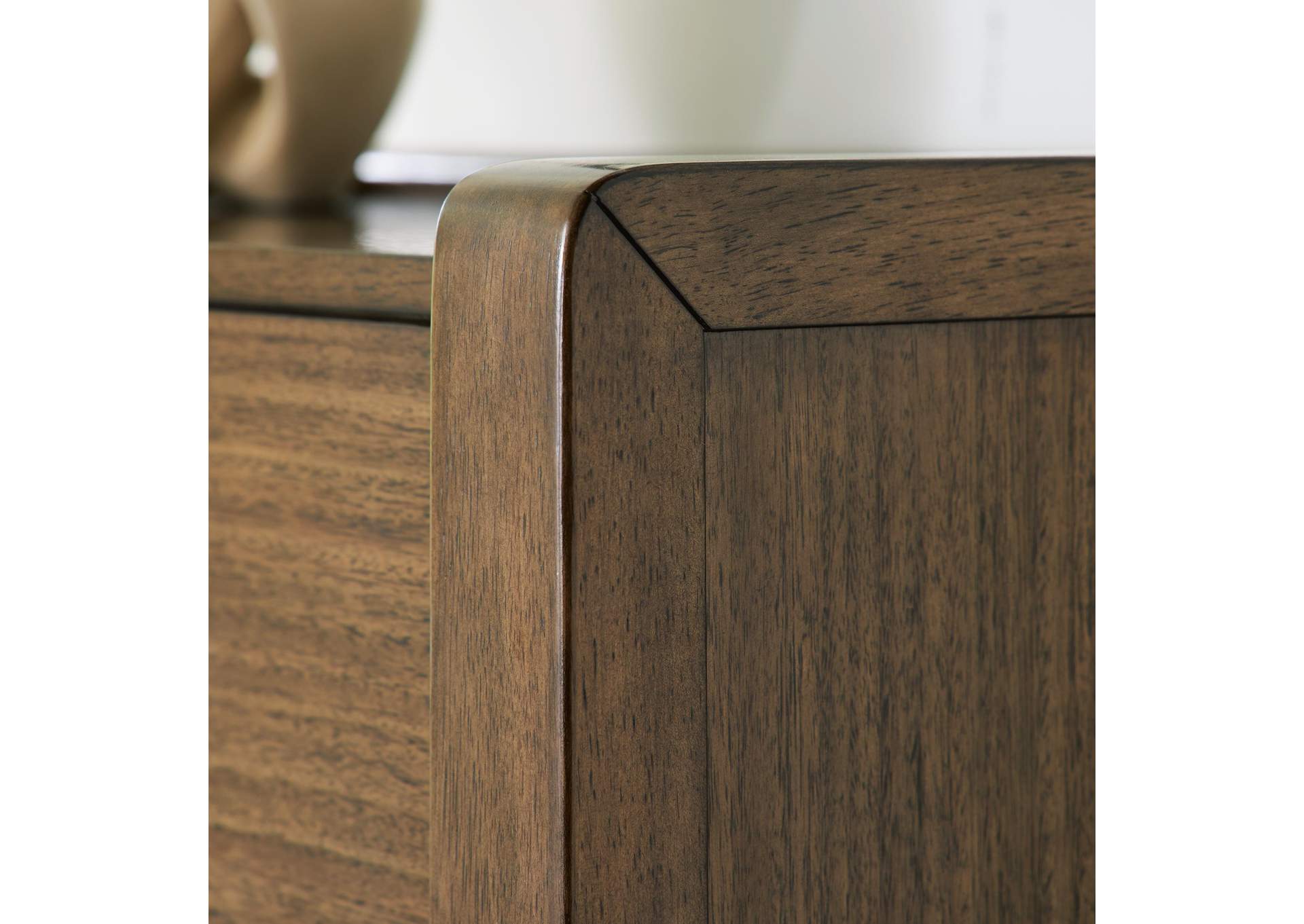 Marxmore Chest of Drawers image 7