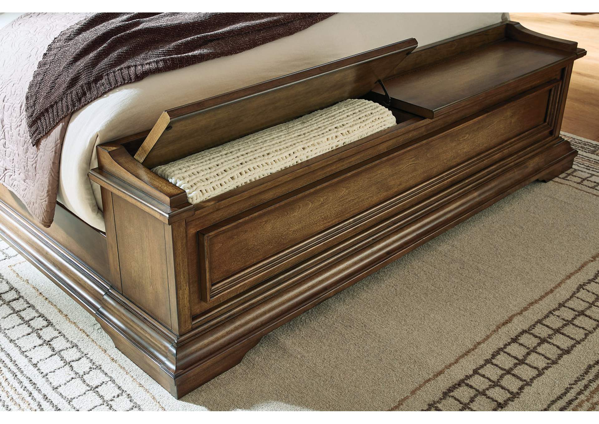 Frantanna California King Panel Storage Bed image 10